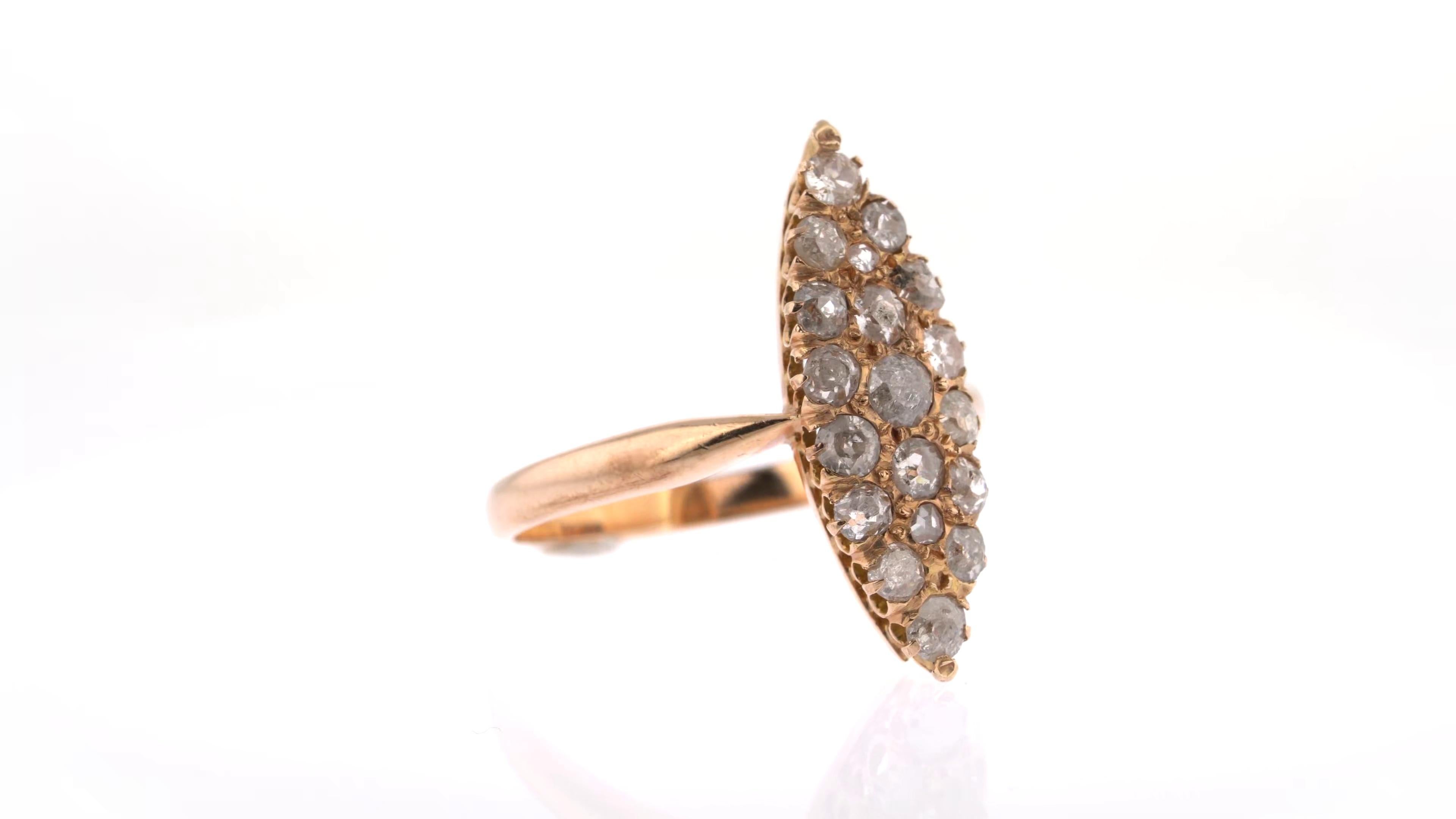 Bague en or rose 18 carats avec grappe de diamants en forme de navette de style vintage en vente 2