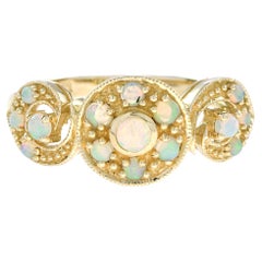 Opal-Cluster-Ring aus 14 Karat Gelbgold im Vintage-Stil