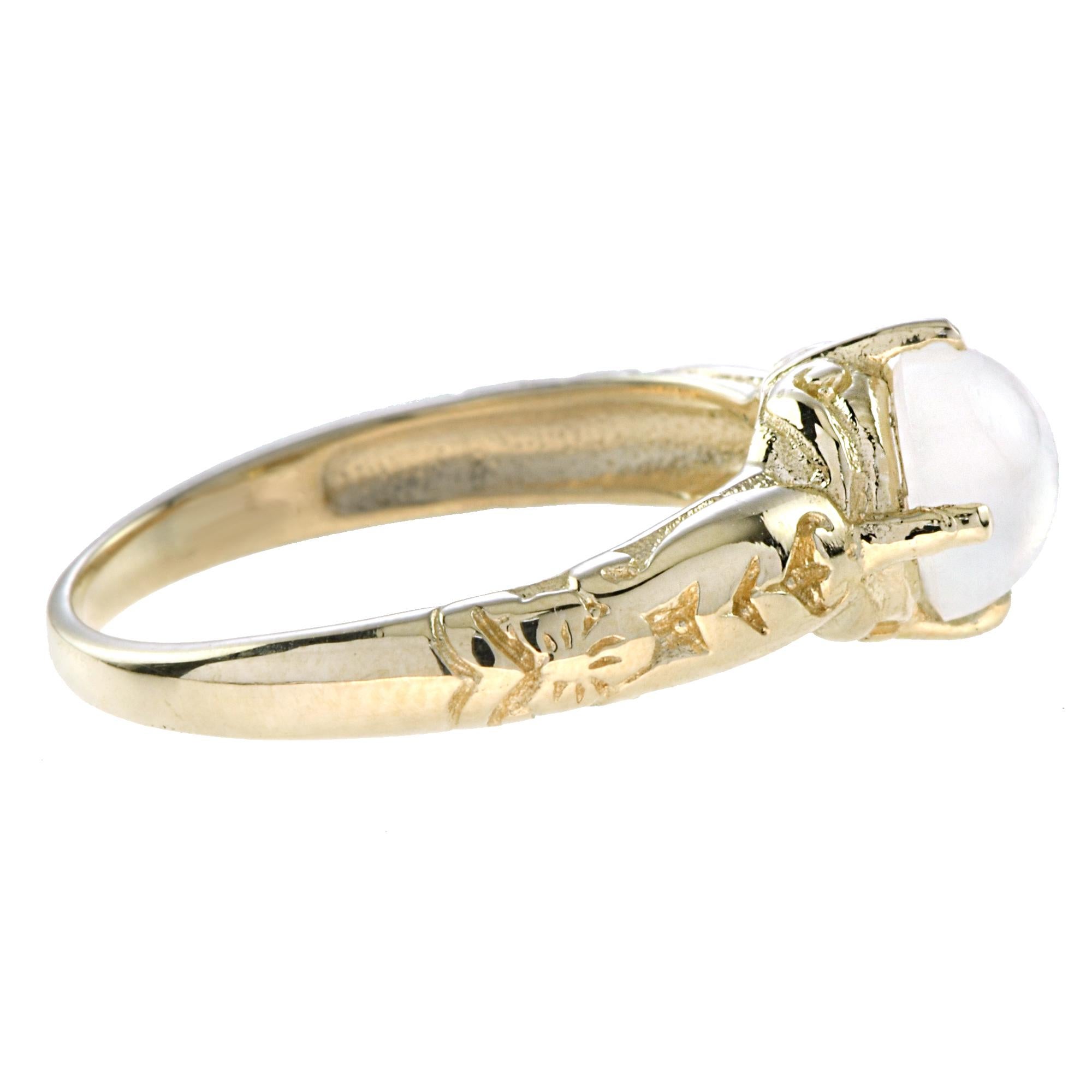 Vintage Style Oval Shape Cabochon Moonstone Engagement 14K Yellow Gold Ring In New Condition For Sale In Oakton, VA