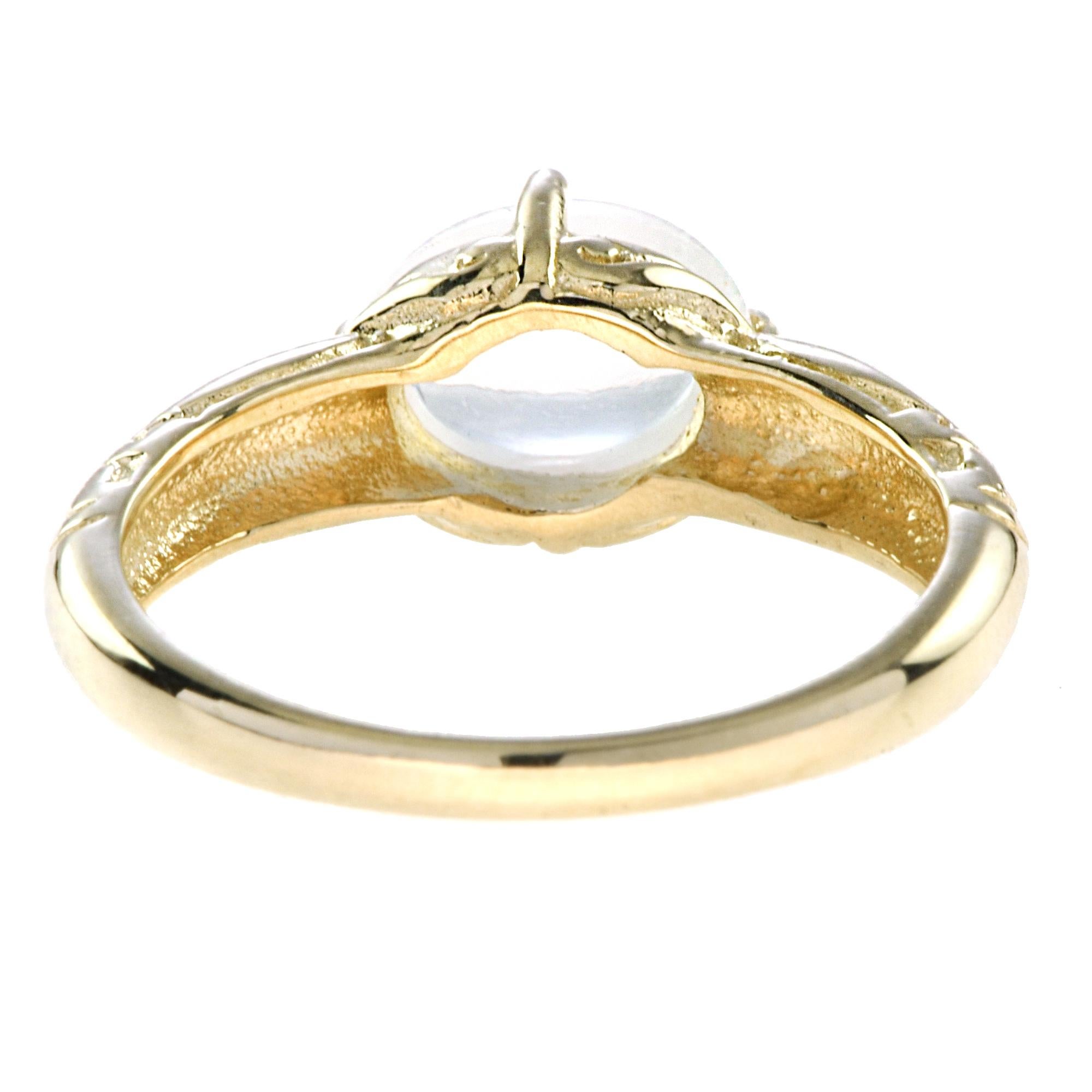 Vintage Style Oval Shape Cabochon Moonstone Engagement 14K Yellow Gold Ring For Sale 1