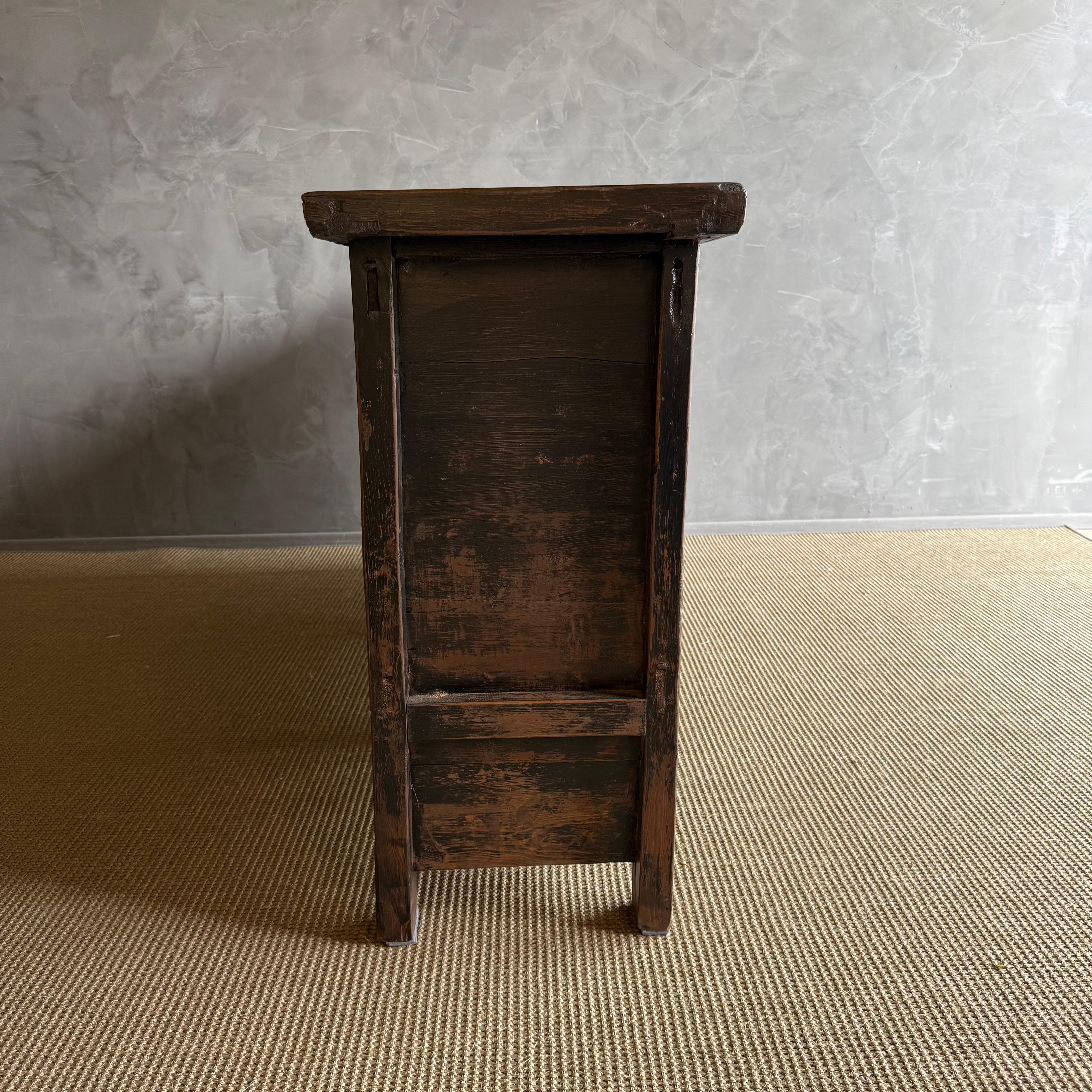 Armario de Madera de Olmo Pintado Estilo Vintage con 2 Puertas en venta 7