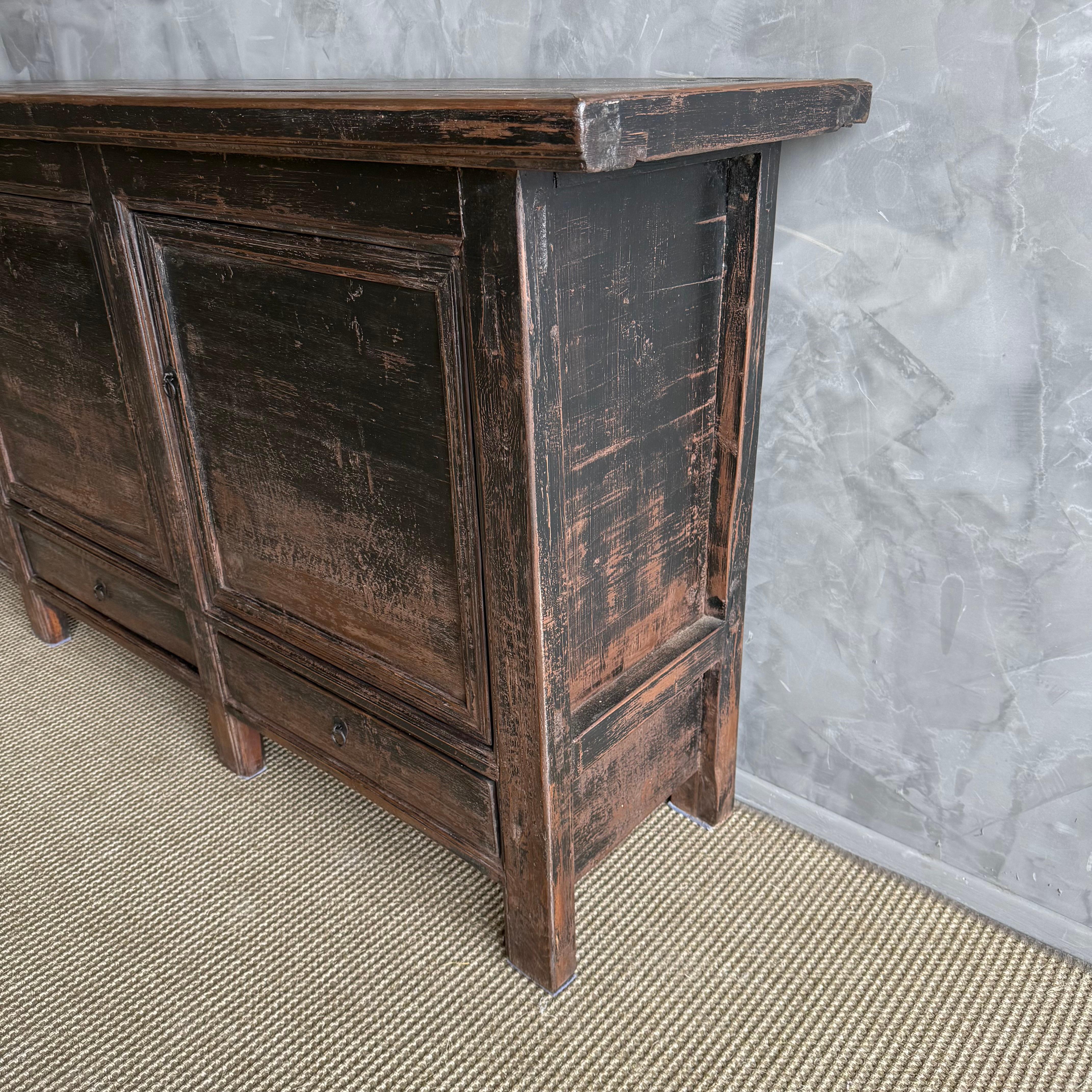 Armario de Madera de Olmo Pintado Estilo Vintage con 2 Puertas en venta 3