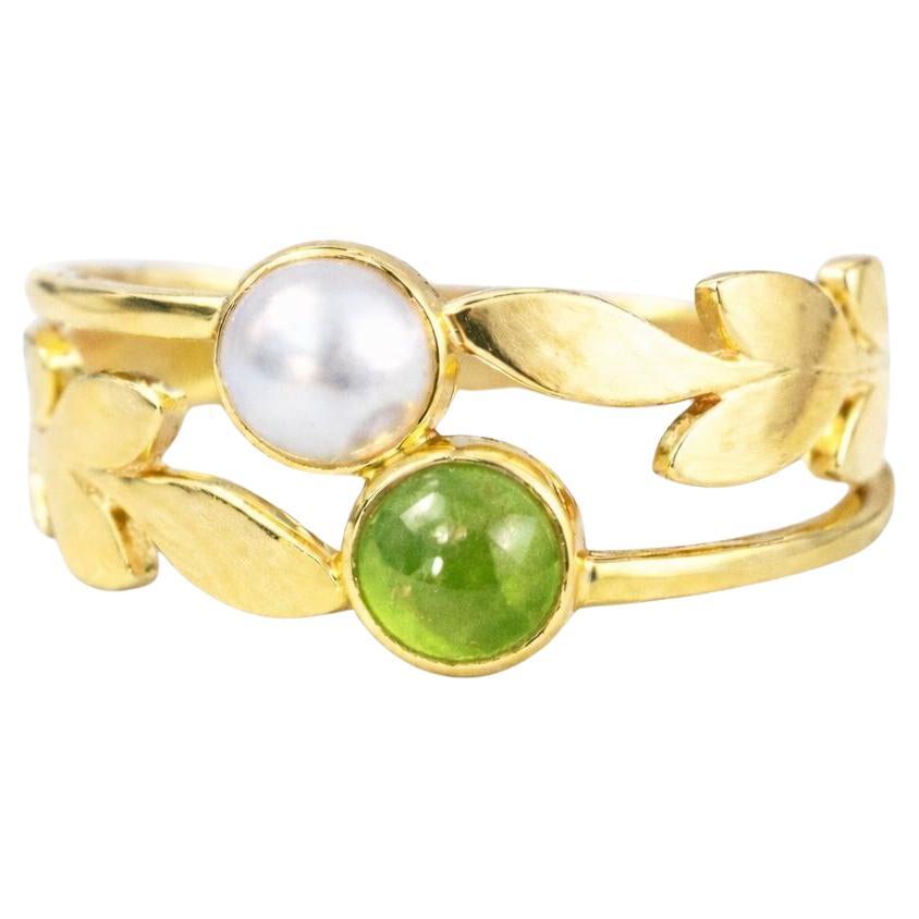 For Sale:  Vintage Style Peridot and pearl Silver, Gold ring