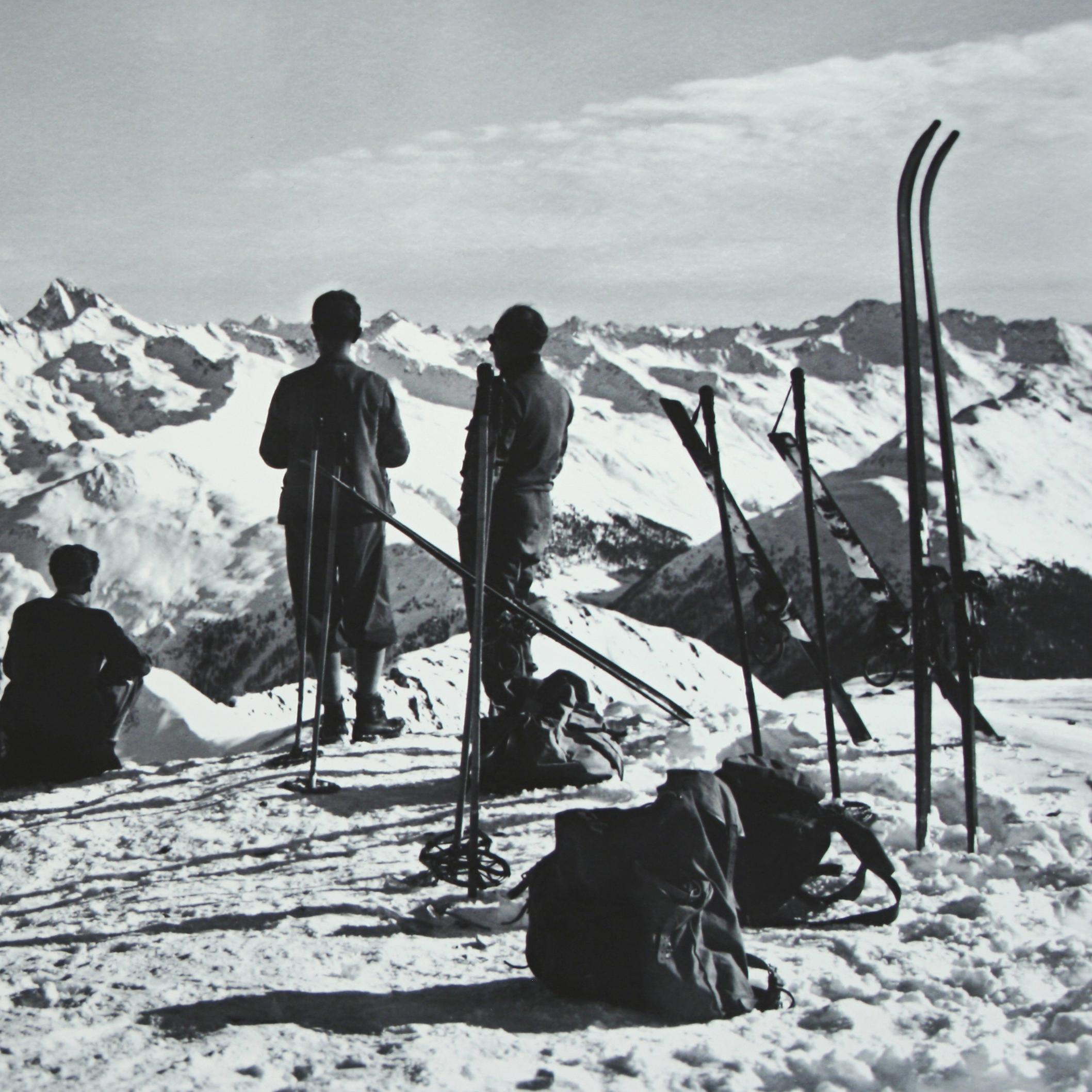 Milieu du XXe siècle Photographie de ski alpin encadrée, Davos, Parsenn en vente