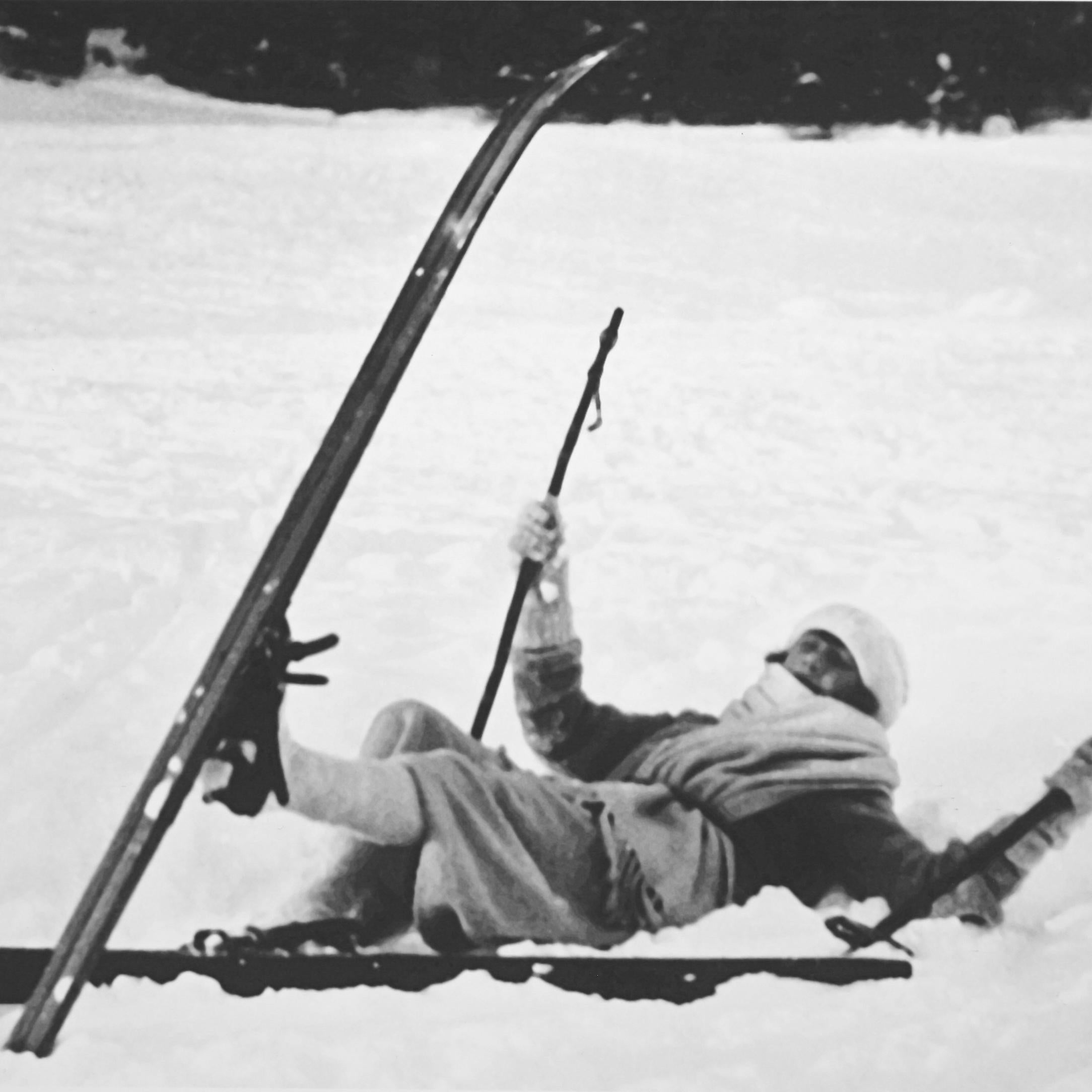 Milieu du XXe siècle Photographie de ski alpin encadrée de style vintage, Opps en vente