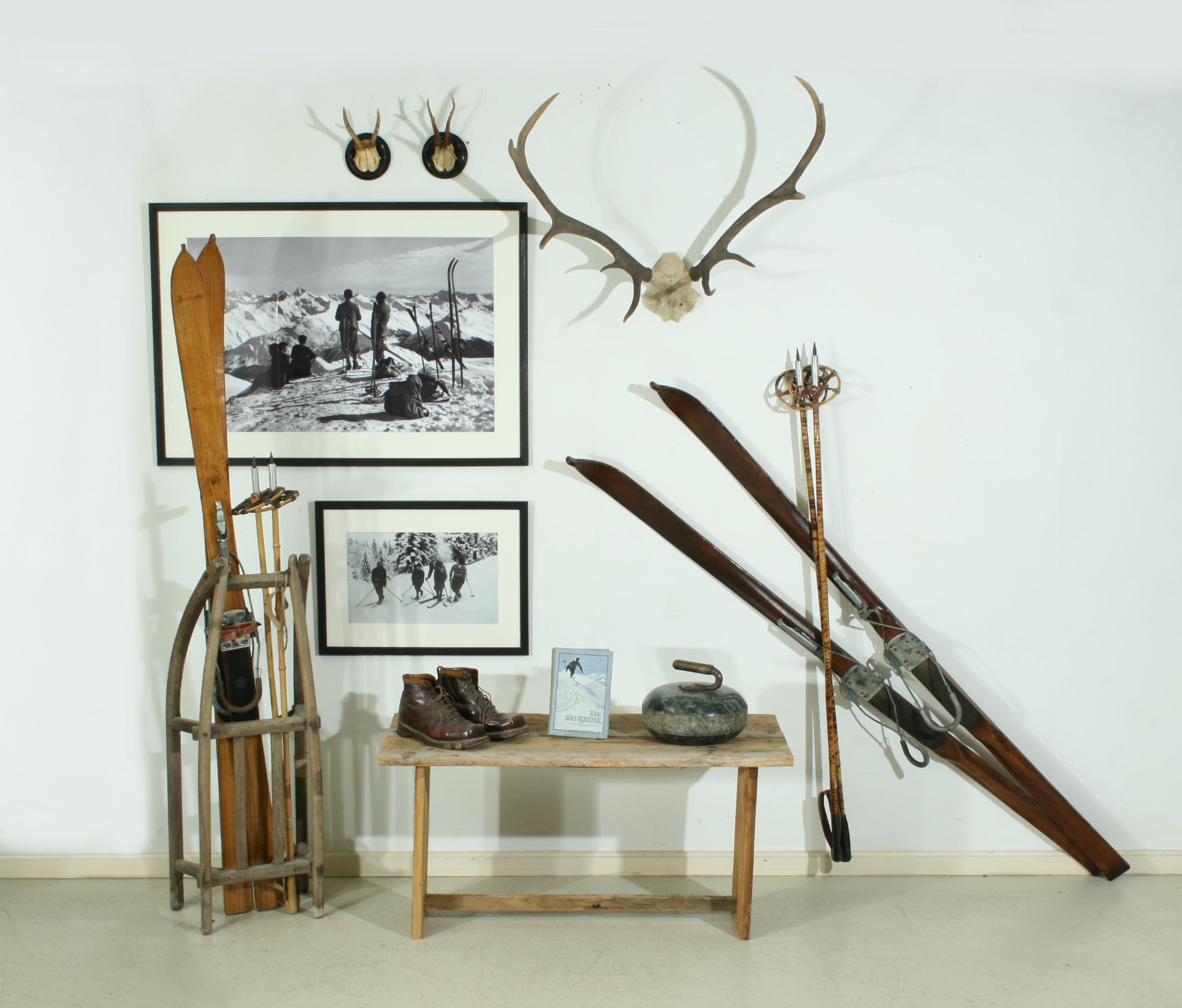 Vintage Style Photography, Framed Alpine Ski Photograph, Three Peaks In Good Condition For Sale In Oxfordshire, GB