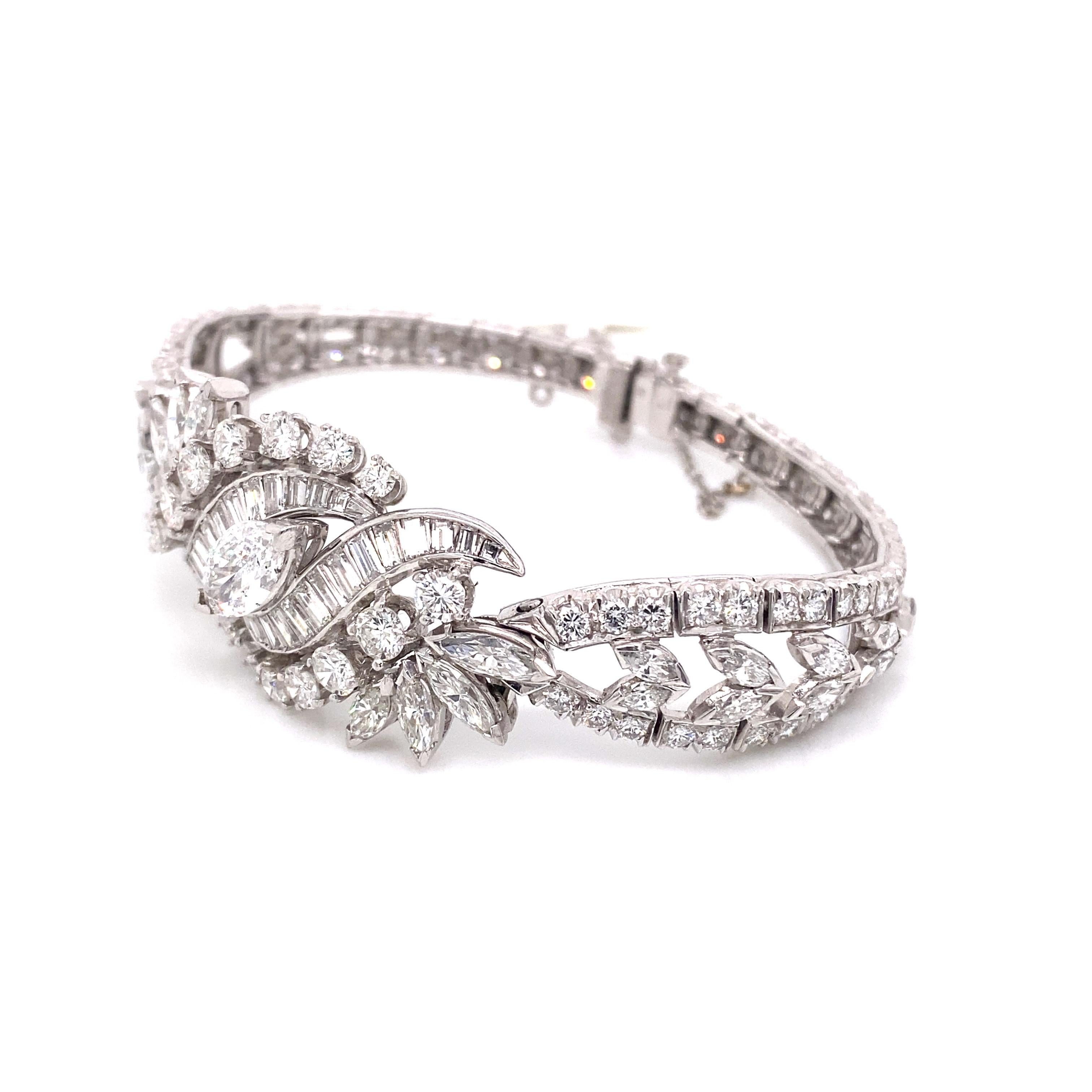 Vintage Style Platinum 11.5ctw Diamond Bracelet In Excellent Condition In Houston, TX