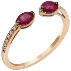 Anillo apilado estilo vintage de oro amarillo con rubí rojo y diamante blanco para todos los días