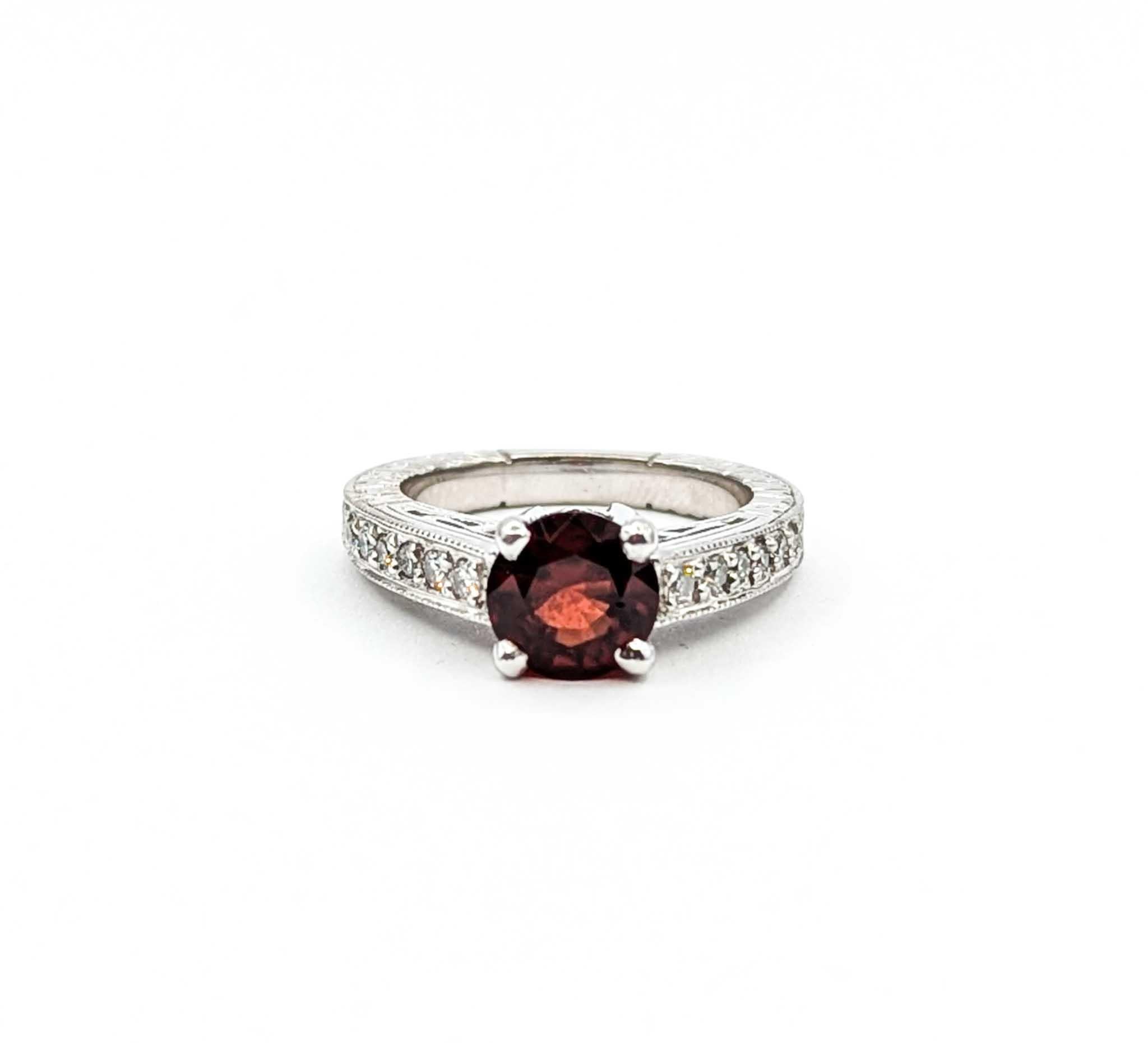 Bague de style vintage en or blanc 14k avec spinelle rouge et diamant en vente 4