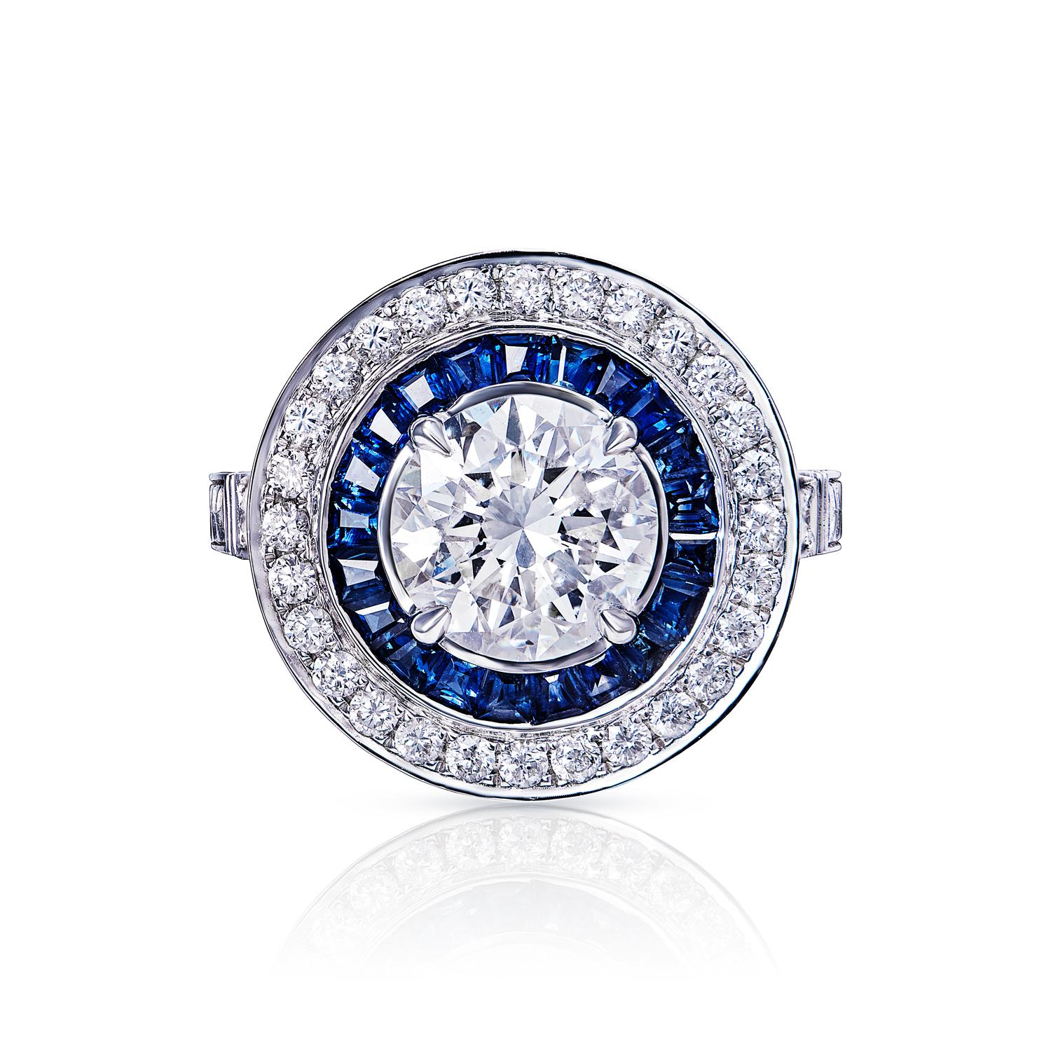 When it comes to finding the perfect vintage style round diamond ring, quality should be your top priority. With a certified round diamond ring, you can be sure that you're getting a stunning piece of jewelry that will last a lifetime. This stunning