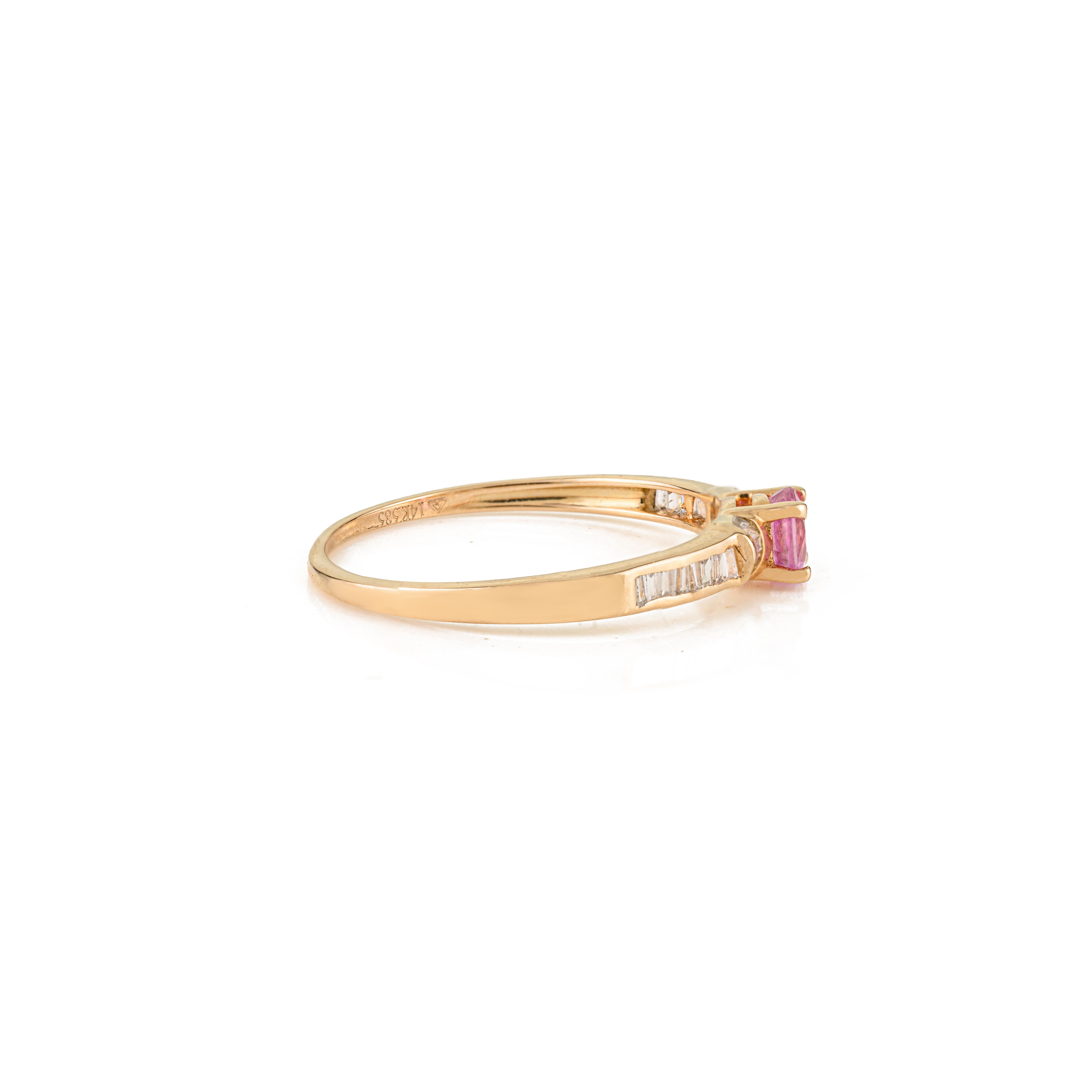 Im Angebot: Vintage-Stil Rundschliff Pink Saphir & Baguette Diamant Ring in 14K Gelbgold () 9