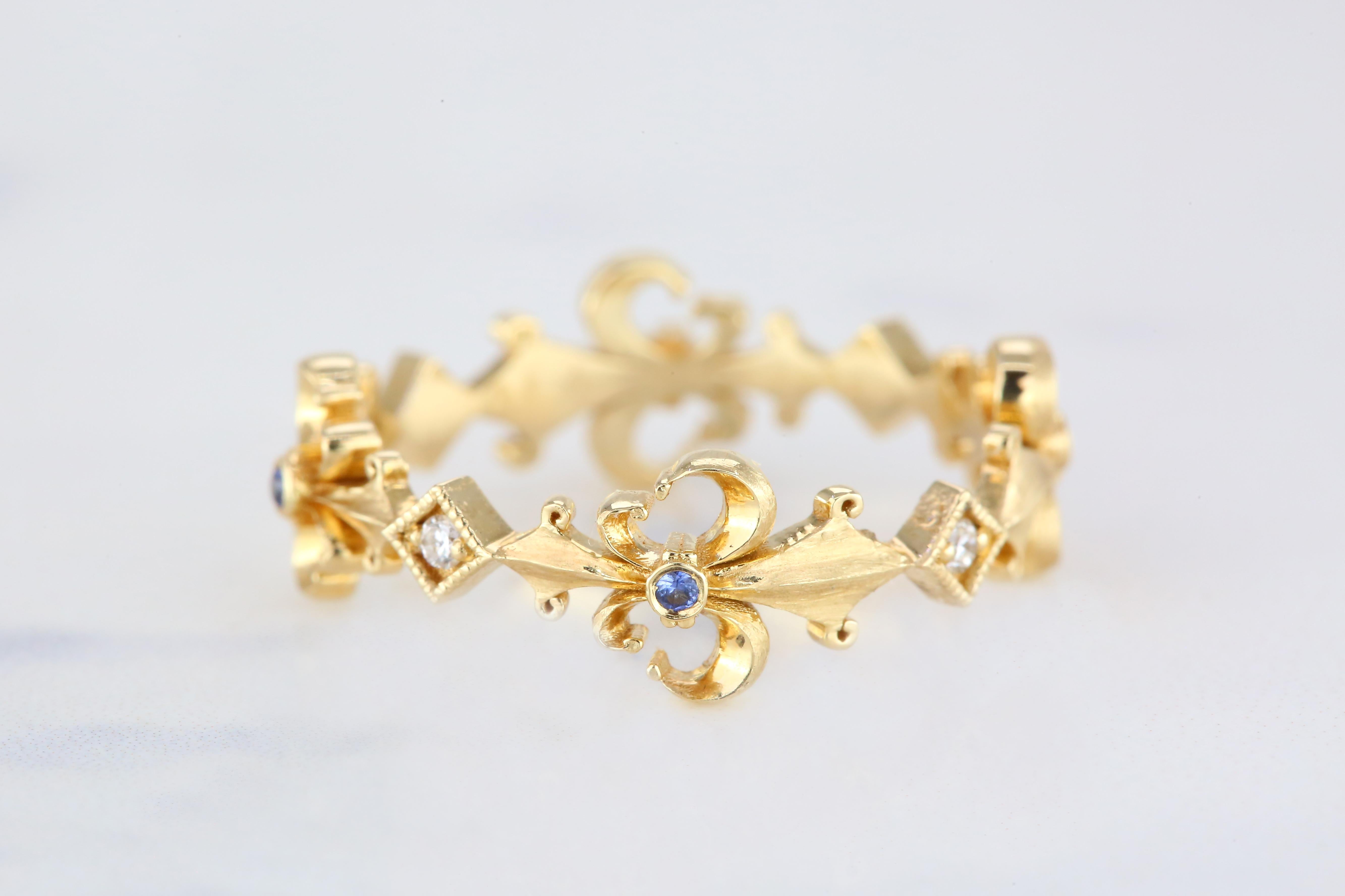 For Sale:  14K Gold Vintage Style Sapphire and Diamond Fluer De Lis Wedding Band 12