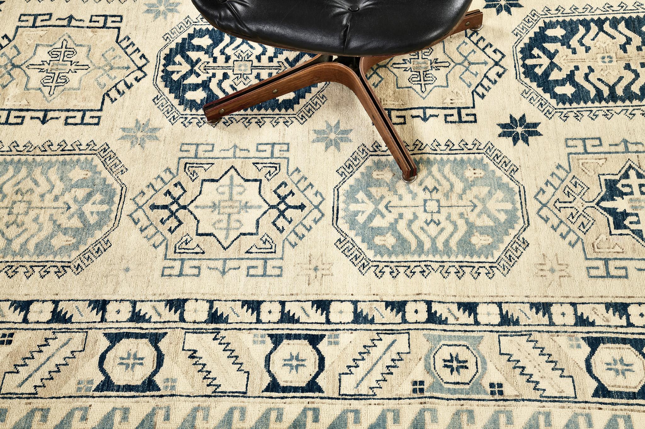 Alfombra de diseño kazajo de la colección Shirvan de estilo vintage Anudado a mano en venta