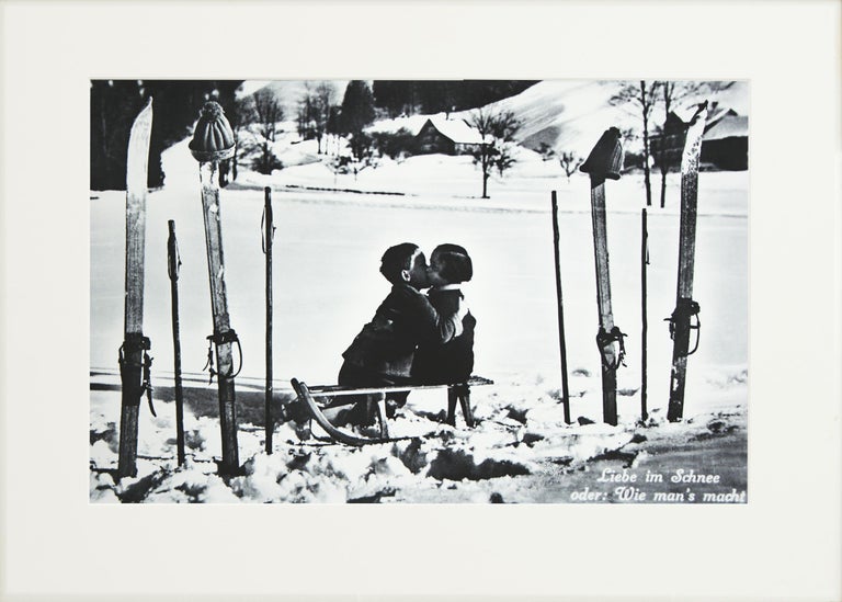 Vintage Style Ski Photography, Framed Alpine Ski Photograph, Liebe im Schnee In Good Condition For Sale In Oxfordshire, GB