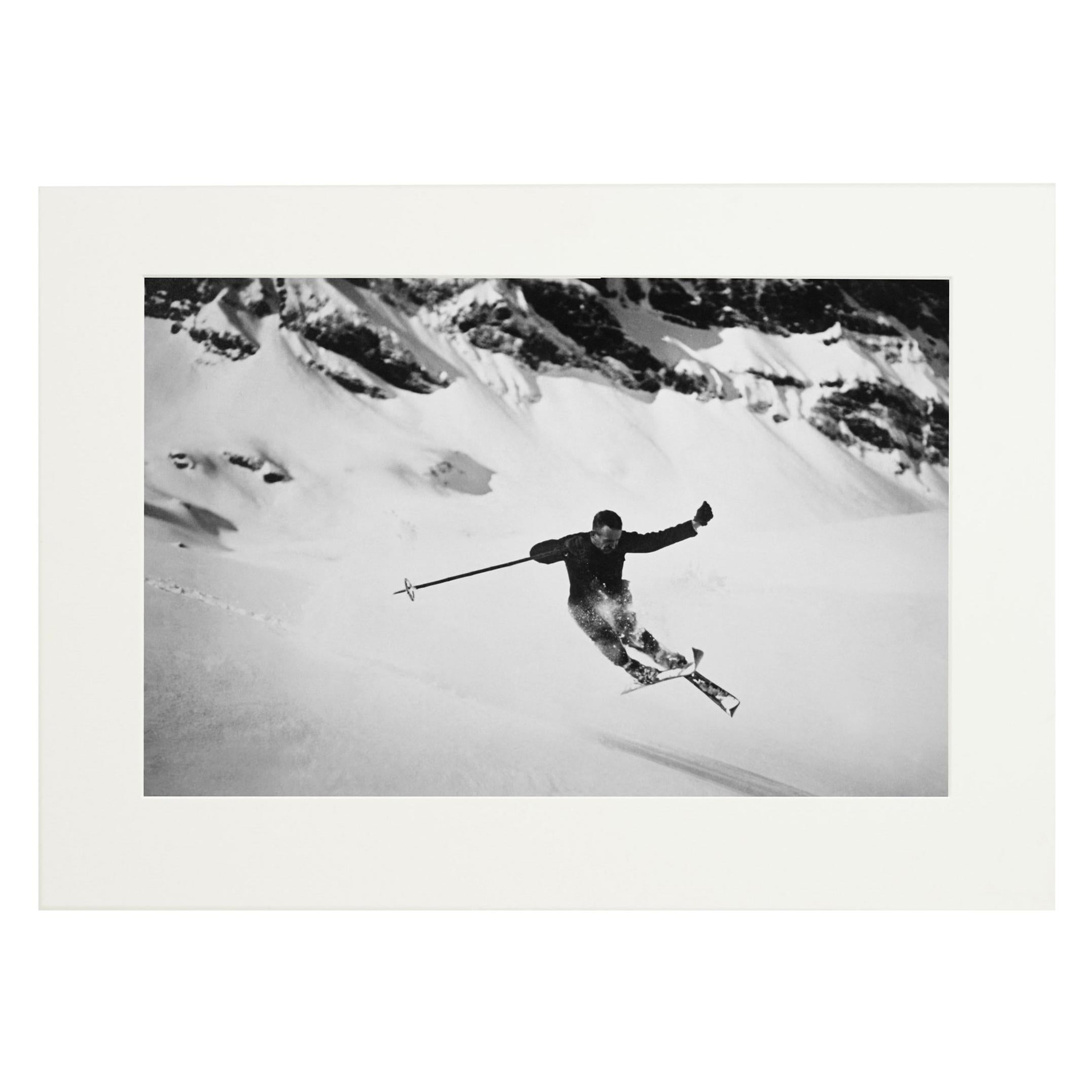 Sporting Art Photographie de ski de style vintage:: photographie de ski alpin encadrée:: Quersprung en vente