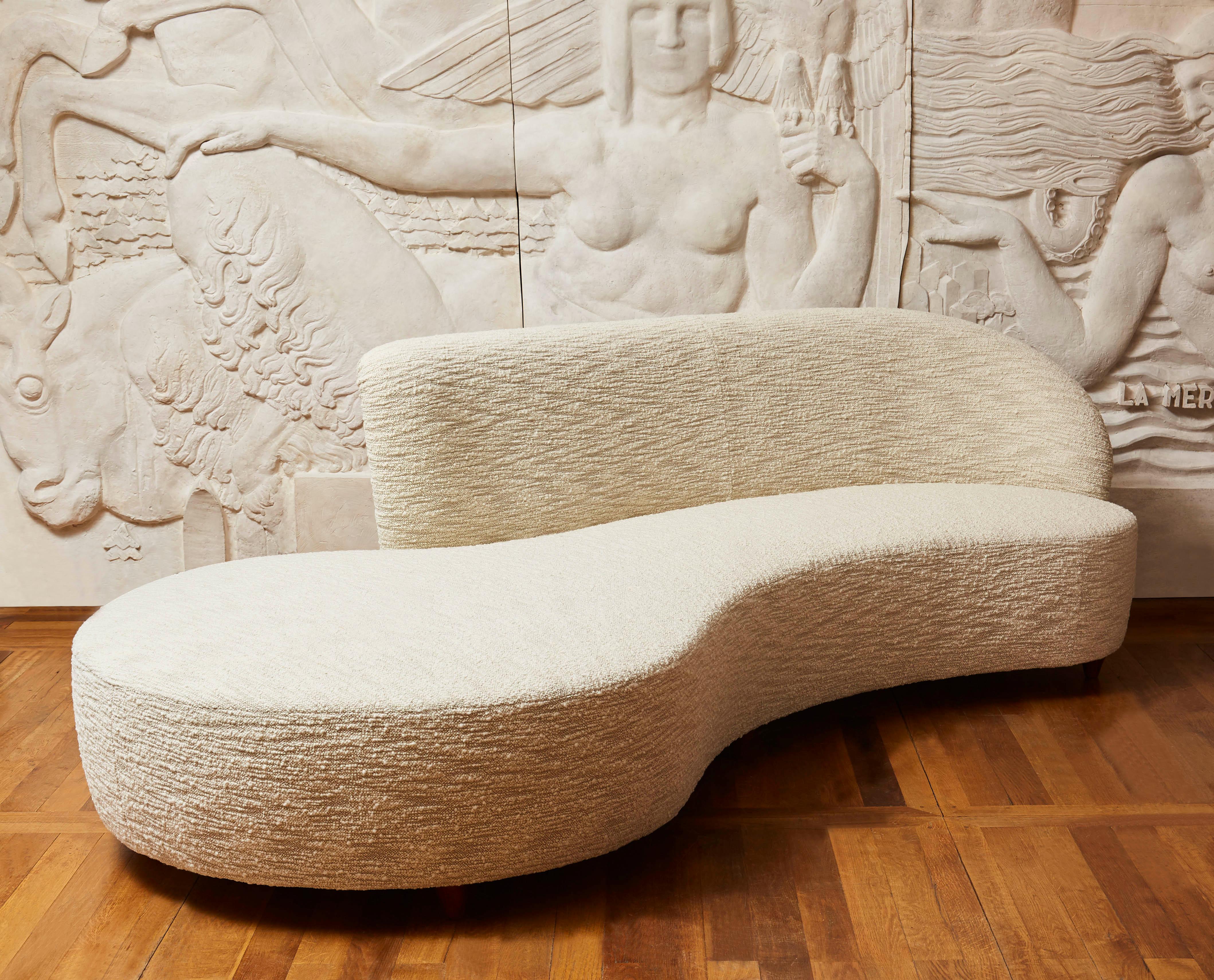 Vintage Style Sofa by Studio Glustin In New Condition In Saint-Ouen (PARIS), FR