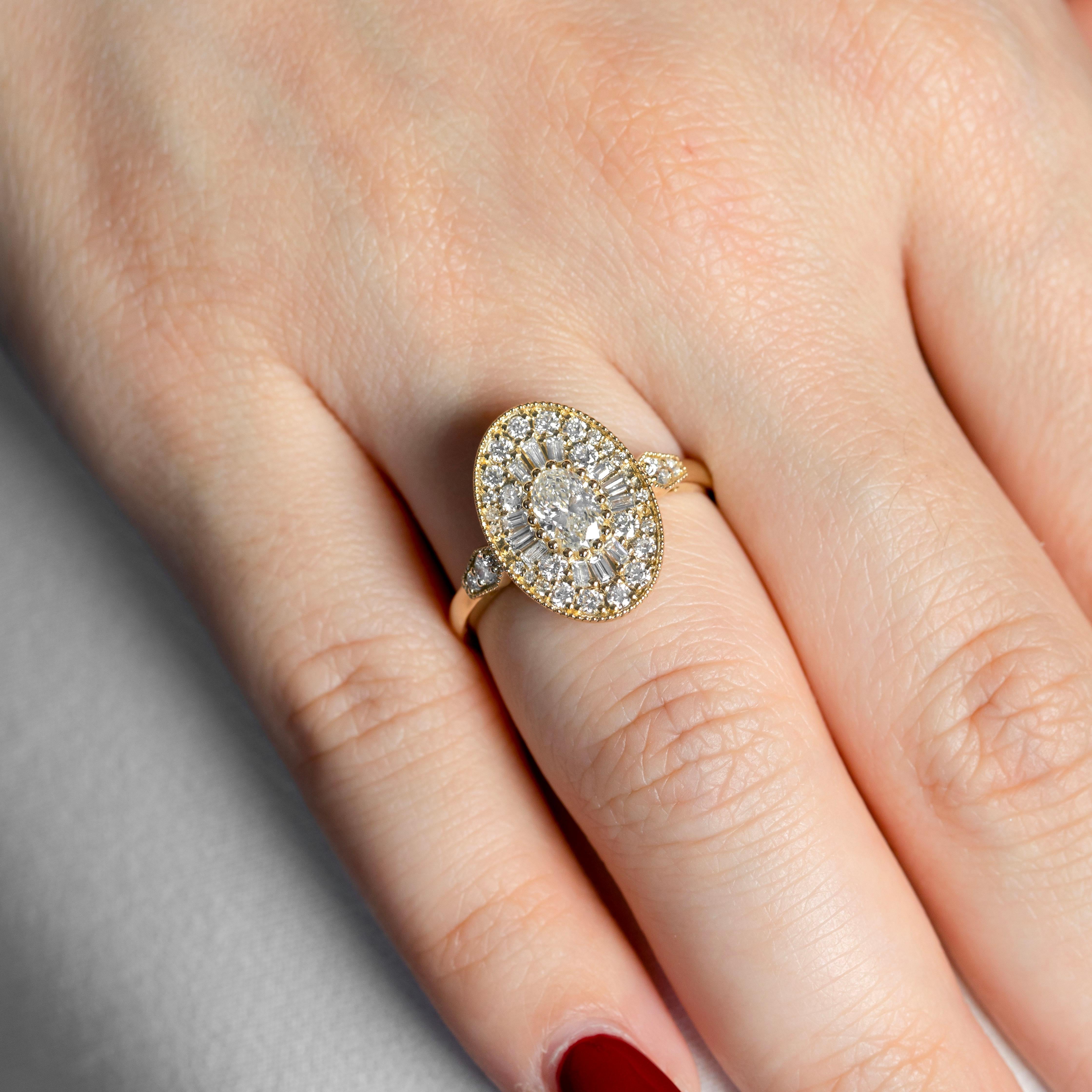 Taglio ovale Anello solitario in stile vintage, anello nuziale con diamante vero, gioielli con diamanti naturali in vendita