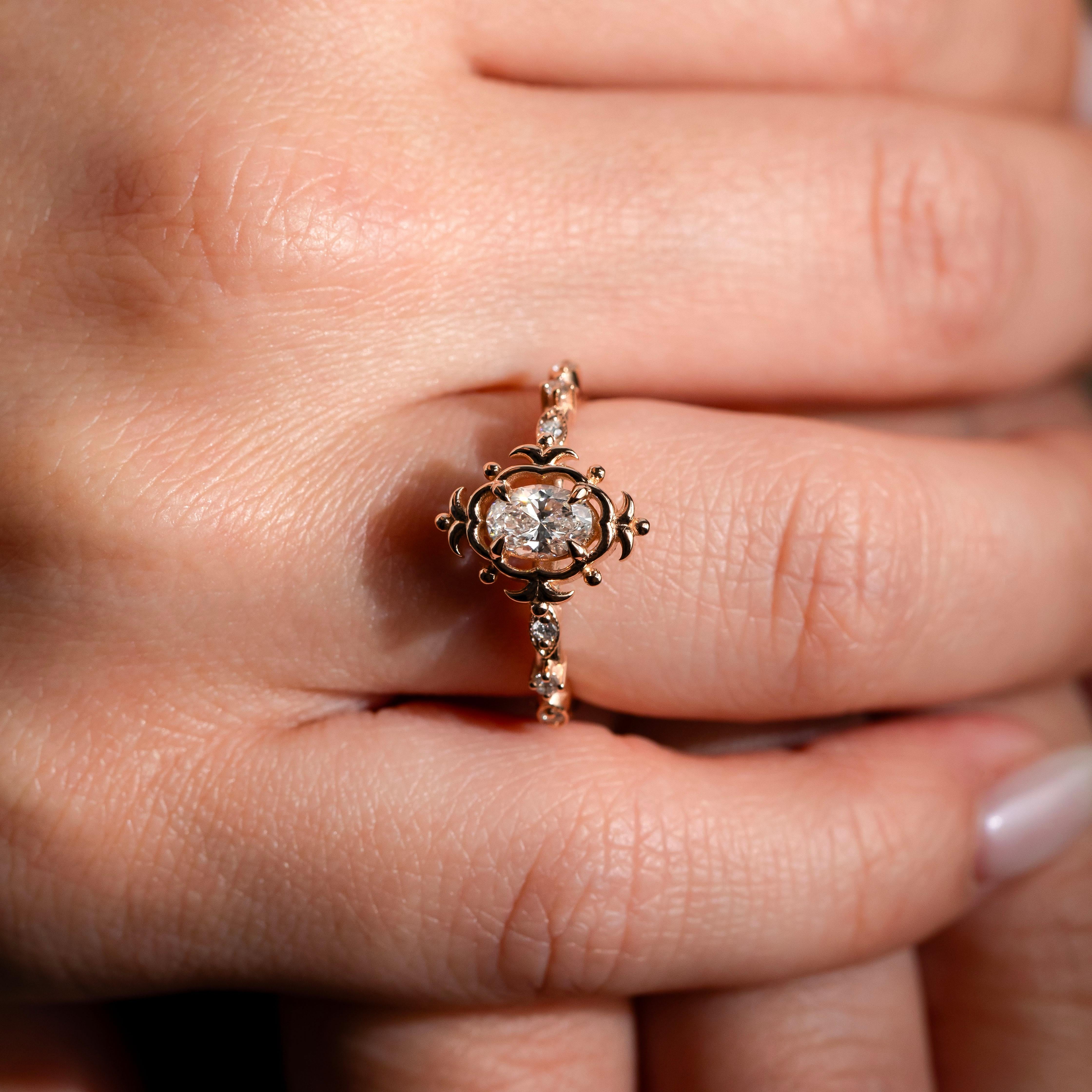 Anello solitario in stile vintage, anello nuziale con diamante vero, gioielli con diamanti naturali In condizioni Nuovo in vendita a ISTANBUL, TR
