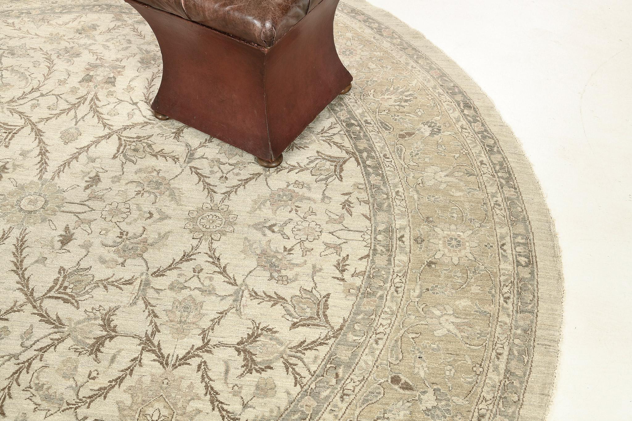 Afghan Vintage Style Sultanabad Revival Round Rug For Sale