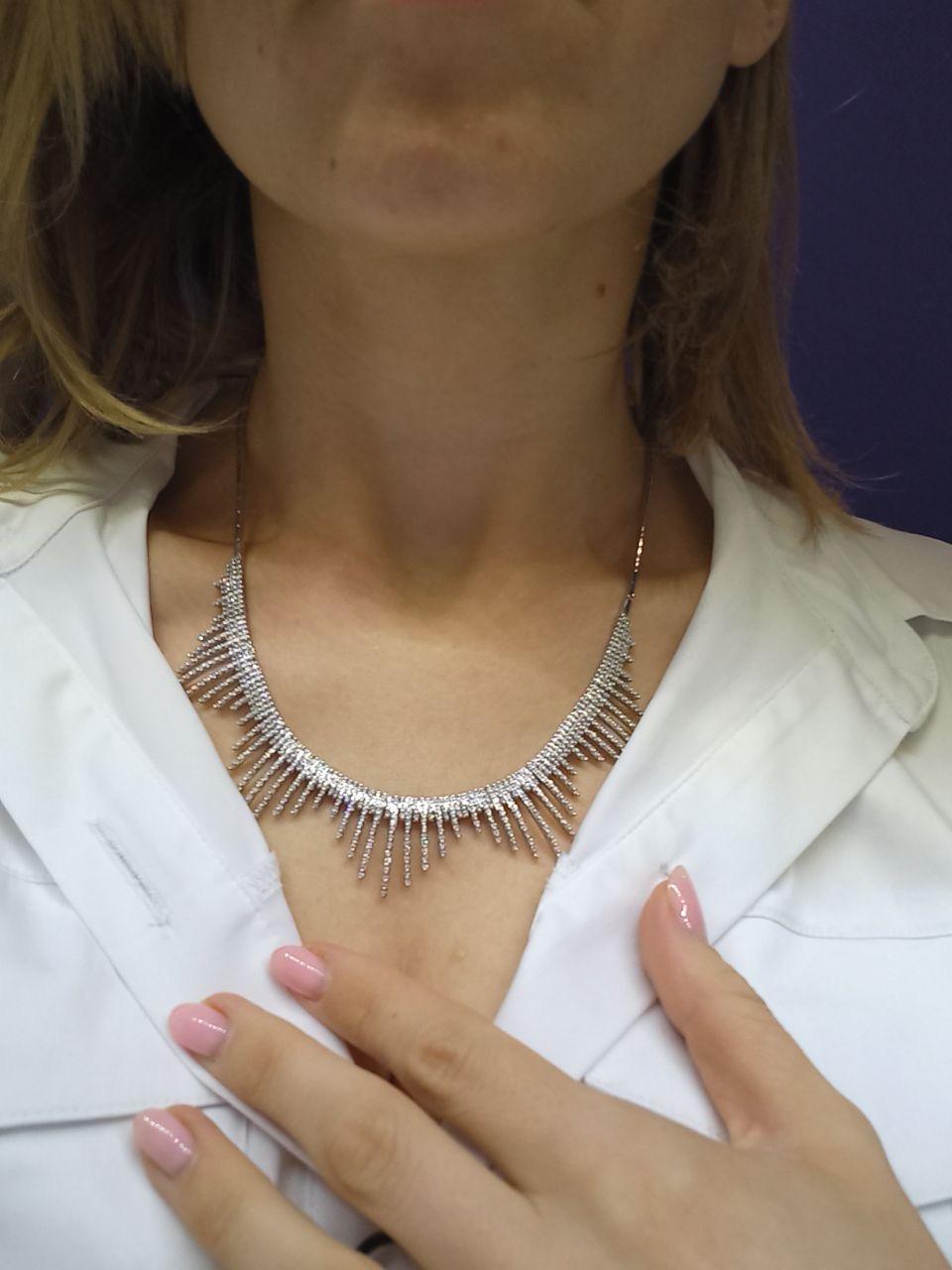 Antique Cushion Cut Vintage Style White Diamond White Gold 18 Karat Cocktail Necklace For Sale
