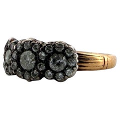 Anello con cluster di diamanti da 1/2 CTW in stile vintage