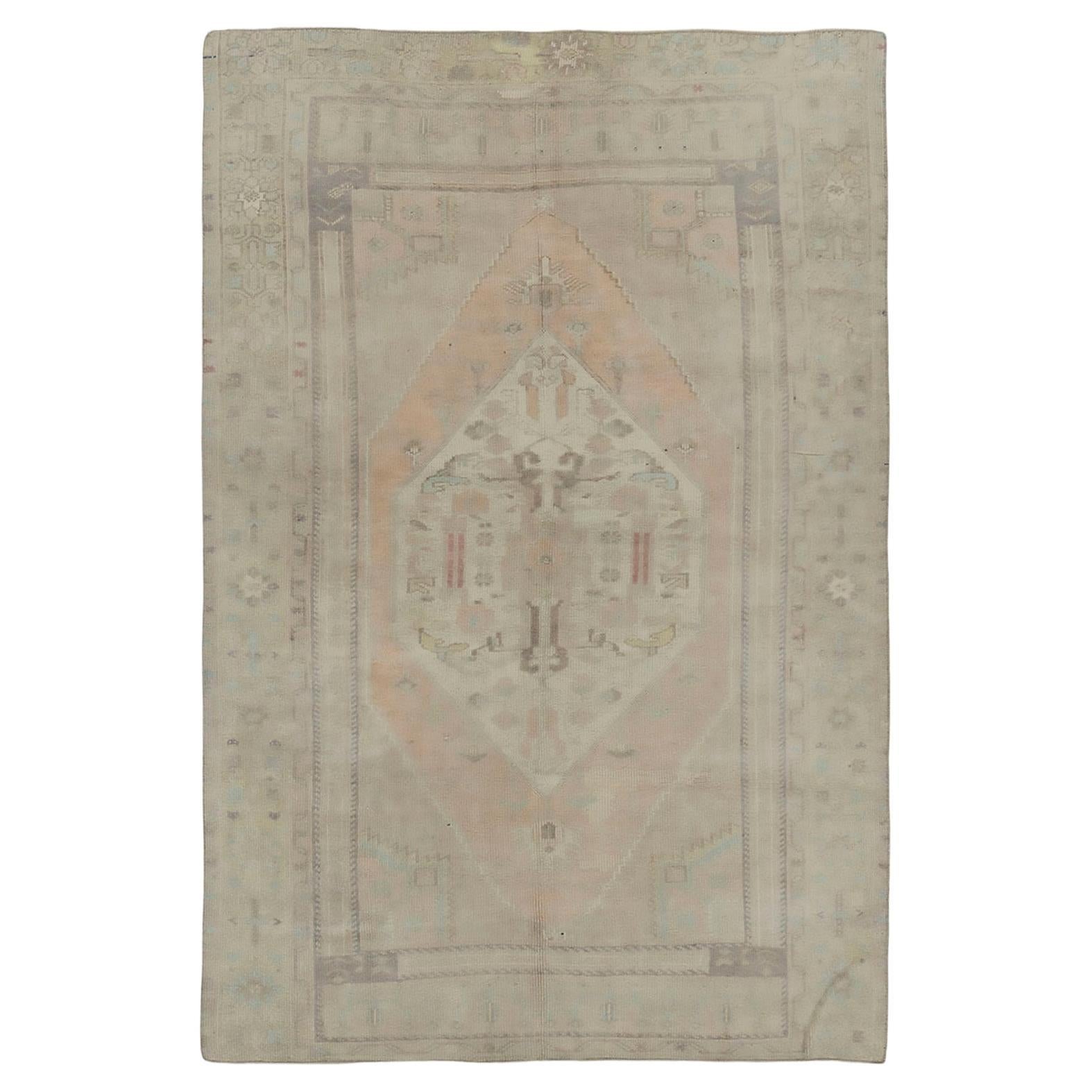 Alfombra turca Oushak Vintage de color albaricoque tenue