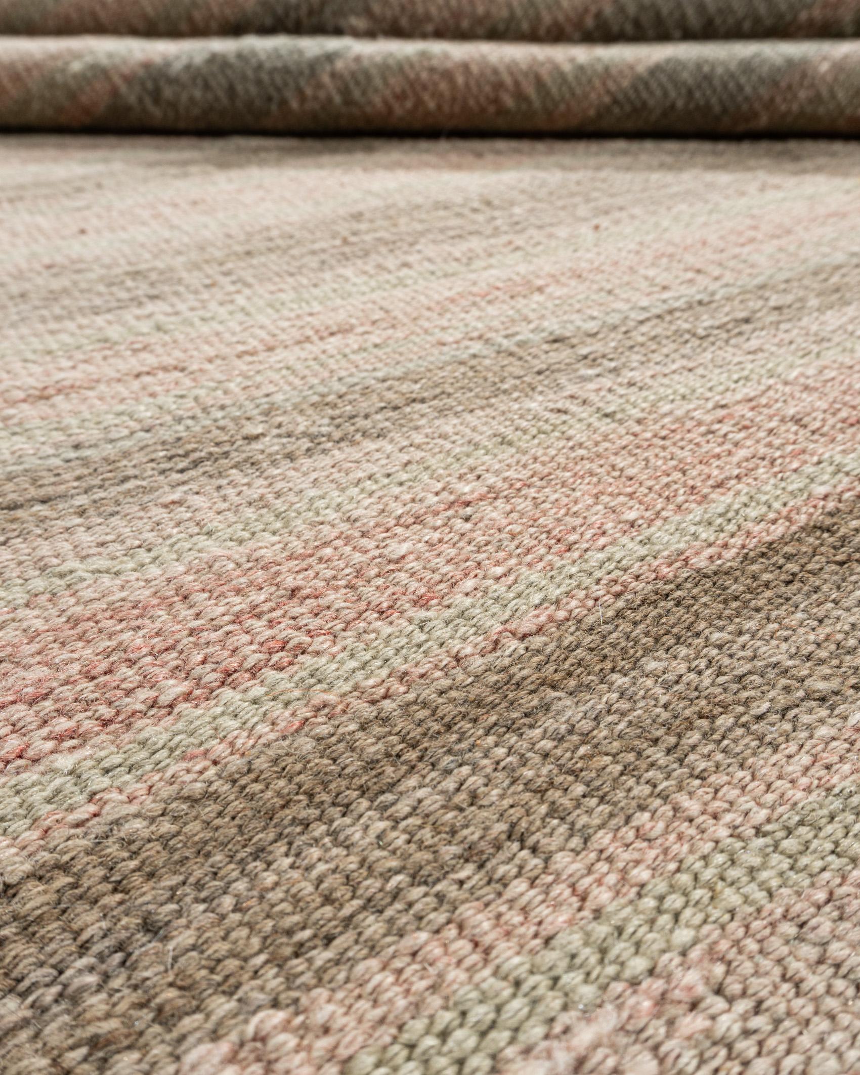 Turc Vintage Circa 1940 Subdued Turkish Kilim Wool Hand Knotted Rug 5'3 X 8'5 en vente