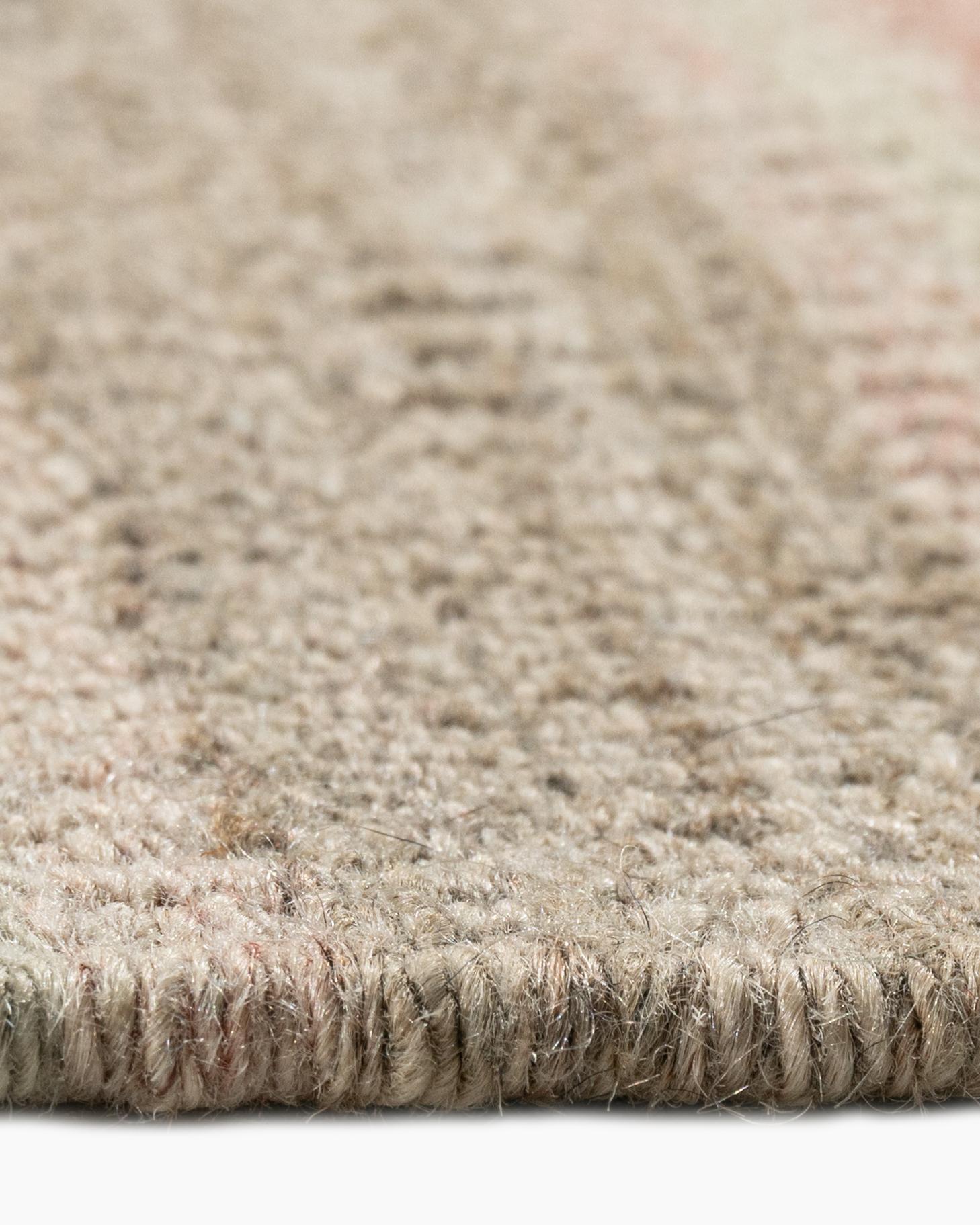 Vintage Circa 1940 Subdued Turkish Kilim Wool Hand Knotted Rug 5'3 X 8'5 en vente 1