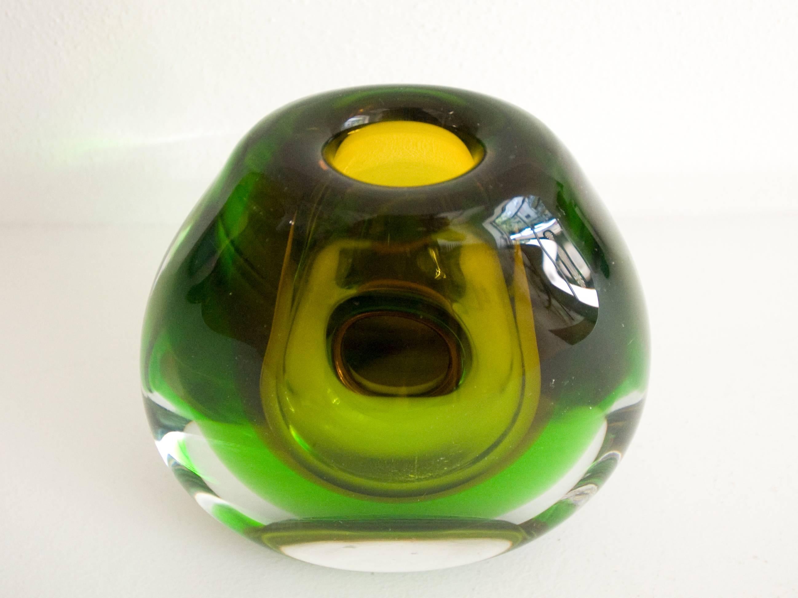 Czech Vintage Submerged Glass Vase by Vladimir Mika for Moser Glasswork, 1967 For Sale