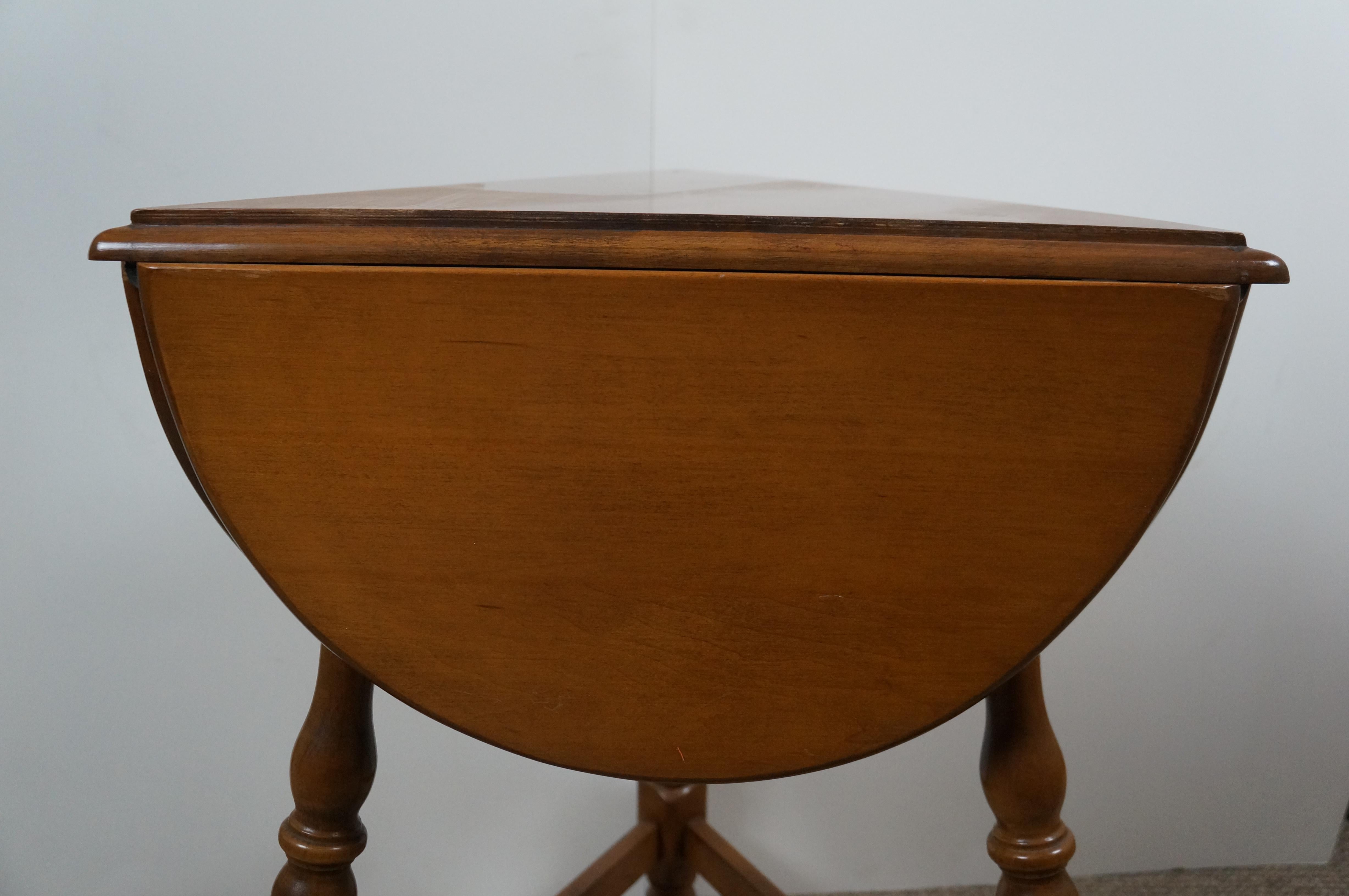 Vintage Sugar Maple Triangular Drop Leaf Pembroke Tripod Trefoil Clover Table For Sale 6