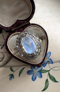 Vintage Sugarloaf Moonstone and Diamond Ring