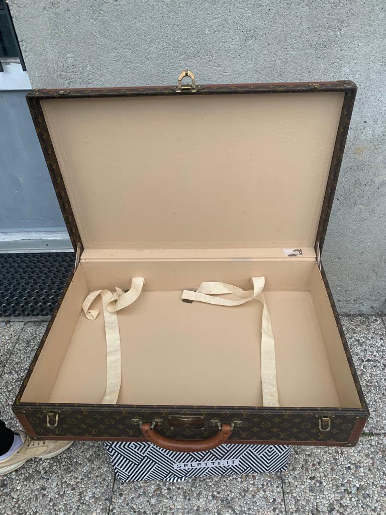 Valise Louis Vuitton vintage avec monogramme. Bon état - En vente à Carnate, IT