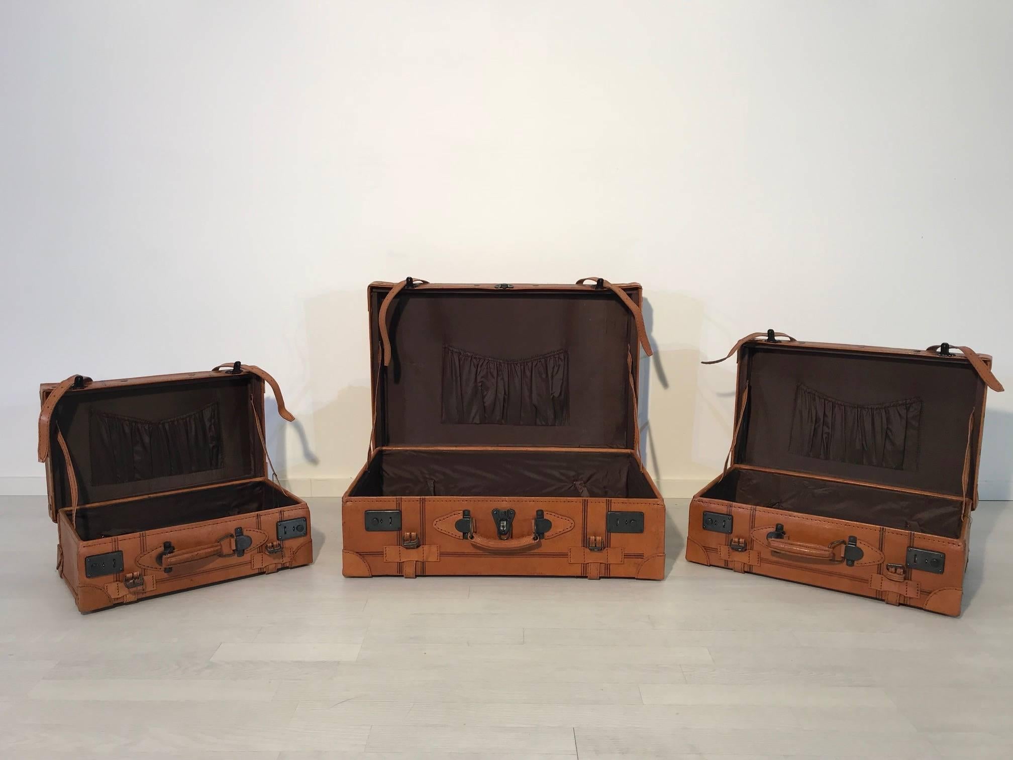 Leather Vintage Suitcase Set For Sale