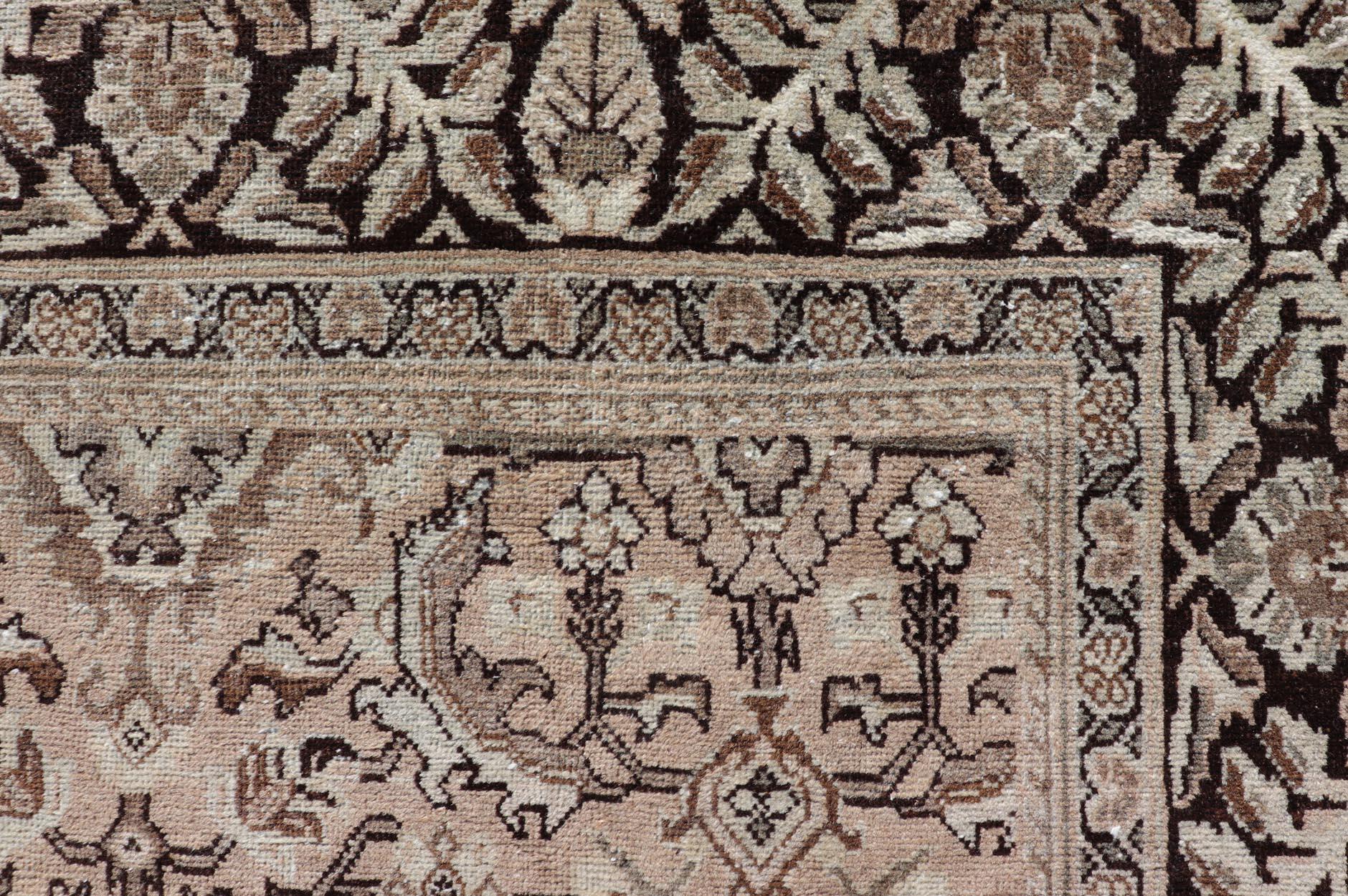 Vintage Sultanabad-Mahal Rug with All-Over Sub-Geometric Medallion Design For Sale 5