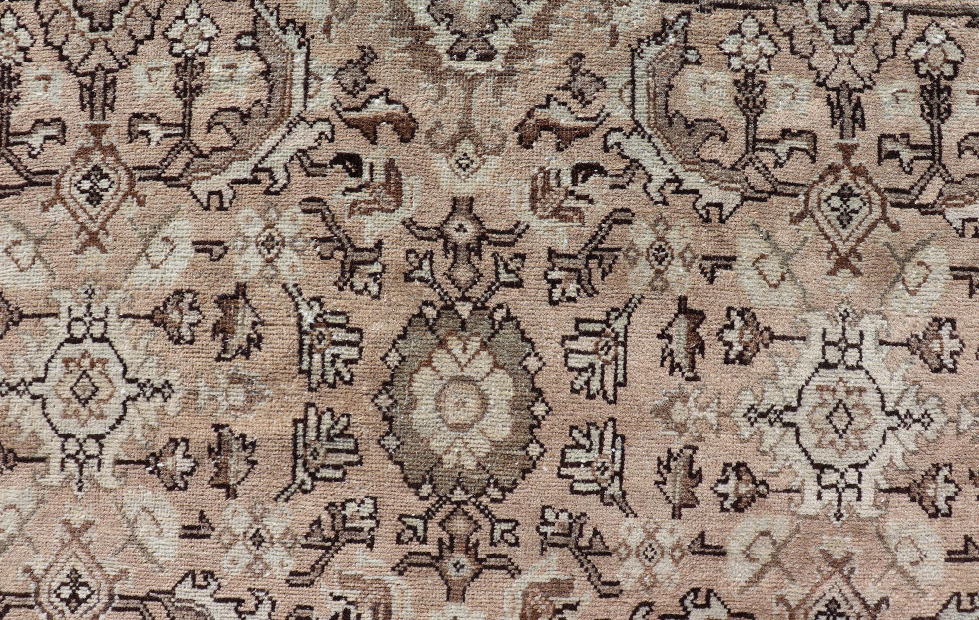 Vintage Sultanabad-Mahal Rug with All-Over Sub-Geometric Medallion Design For Sale 2