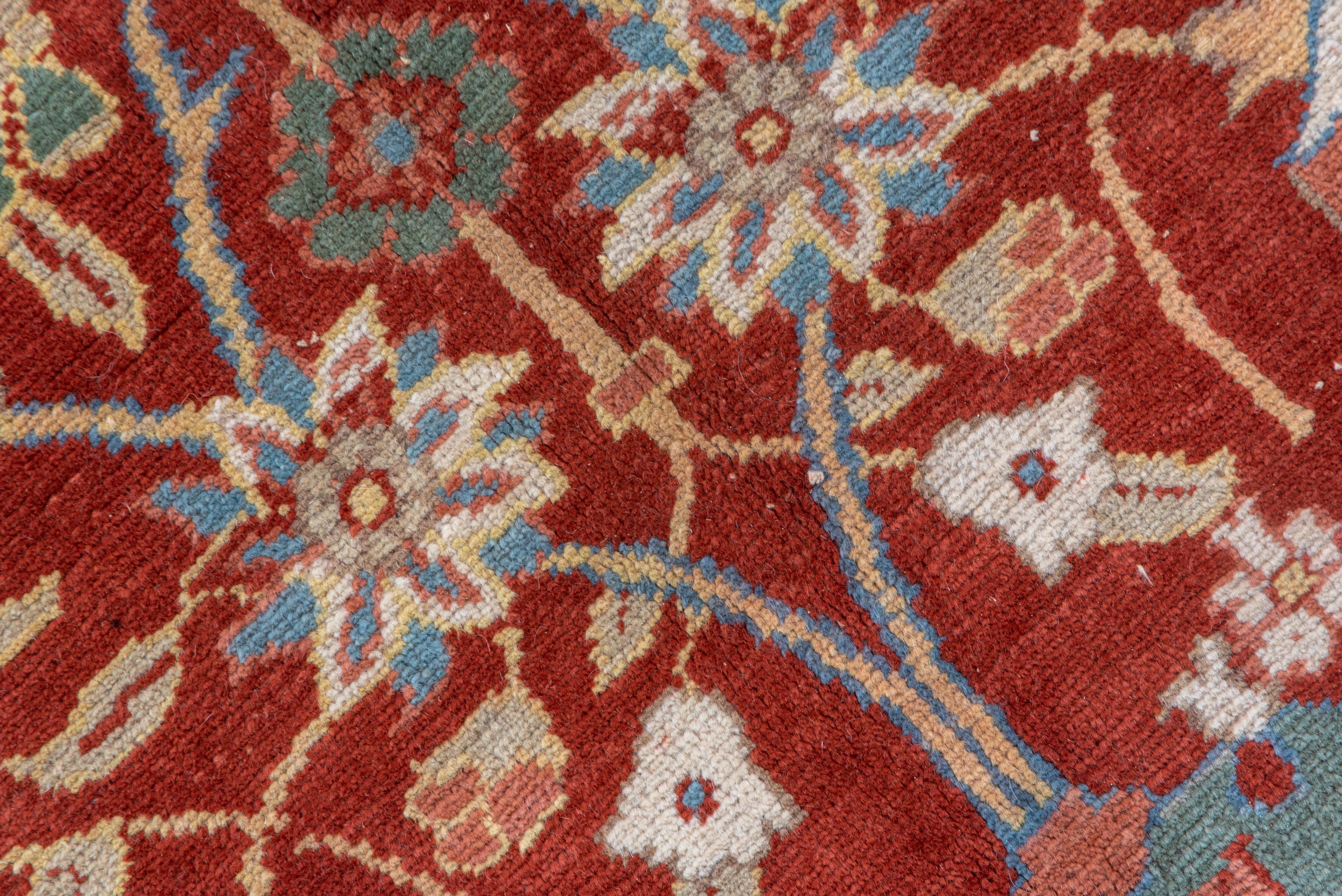 Lana Sultanabad Rugs d'epoca con campo rosso mattone e motivi di palmette e cipressi in vendita