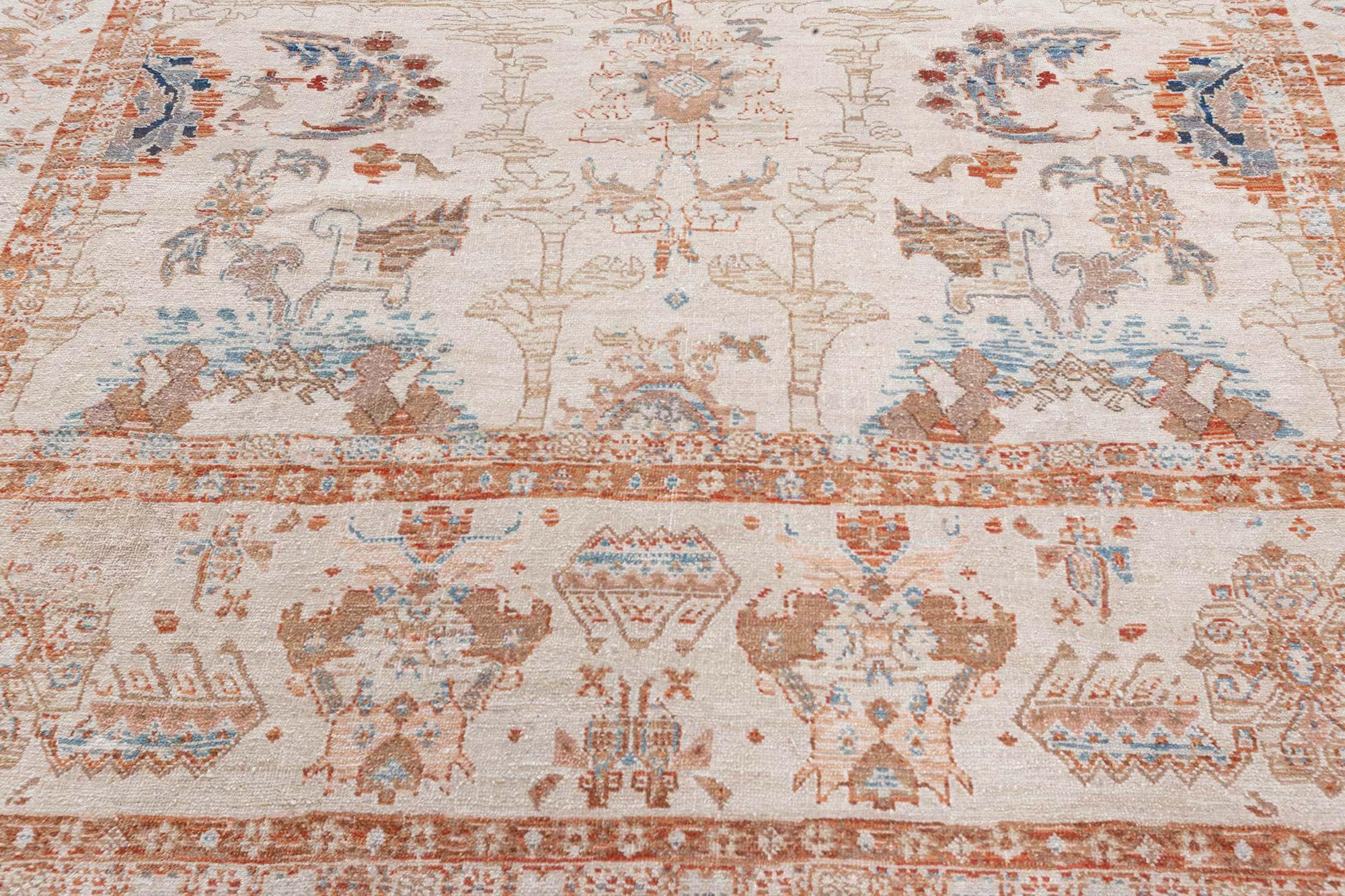 Vintage Sultanabad Rug In Good Condition For Sale In New York, NY