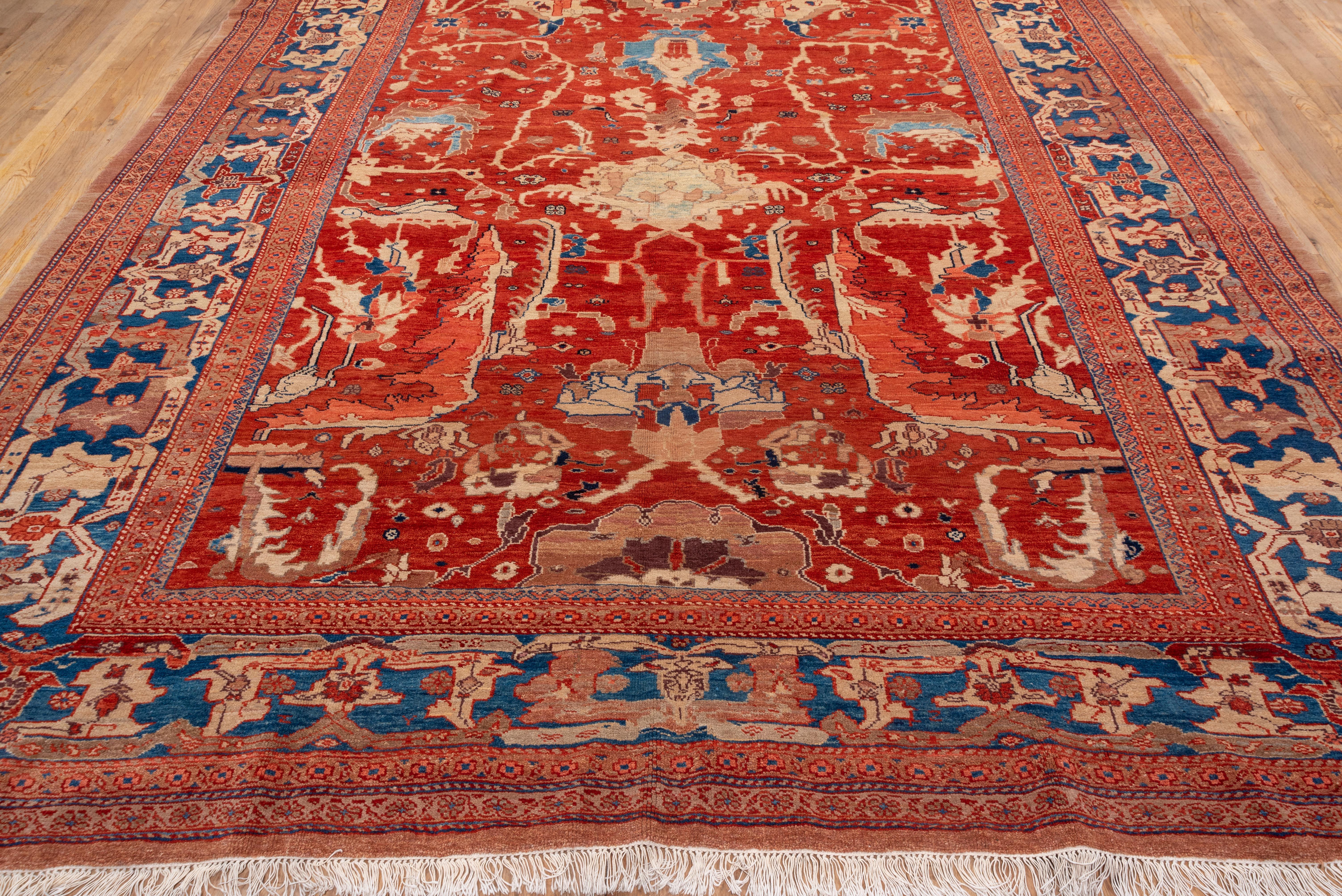 Sultanabad Rugs d'epoca con campo rosso ruggine e motivi di medaglioni Heriz in scala maggiore in vendita 2