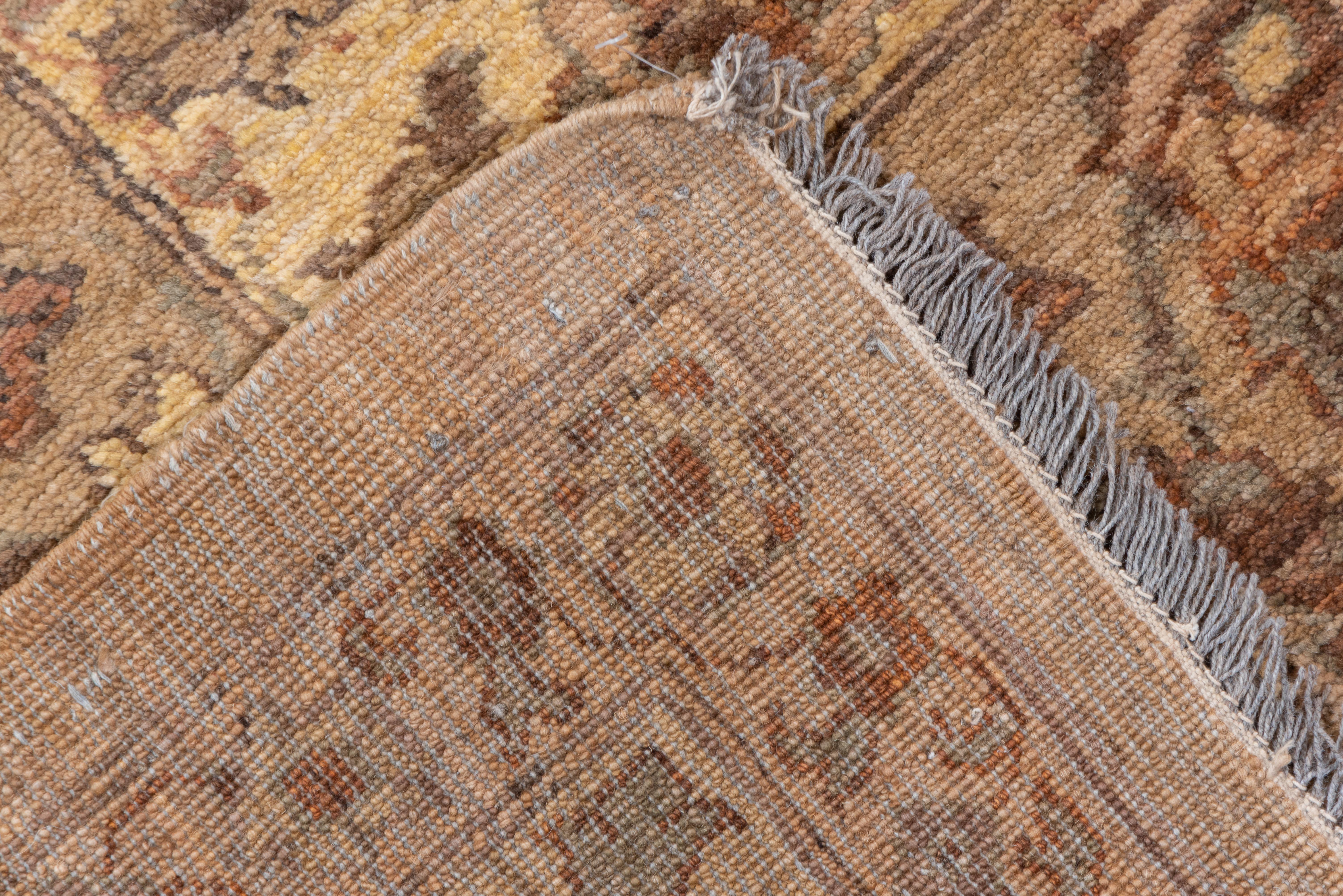 Vintage Sultanabad Rug Warm Clay Field with Scrolling Floral Palmettes In Good Condition For Sale In New York, NY