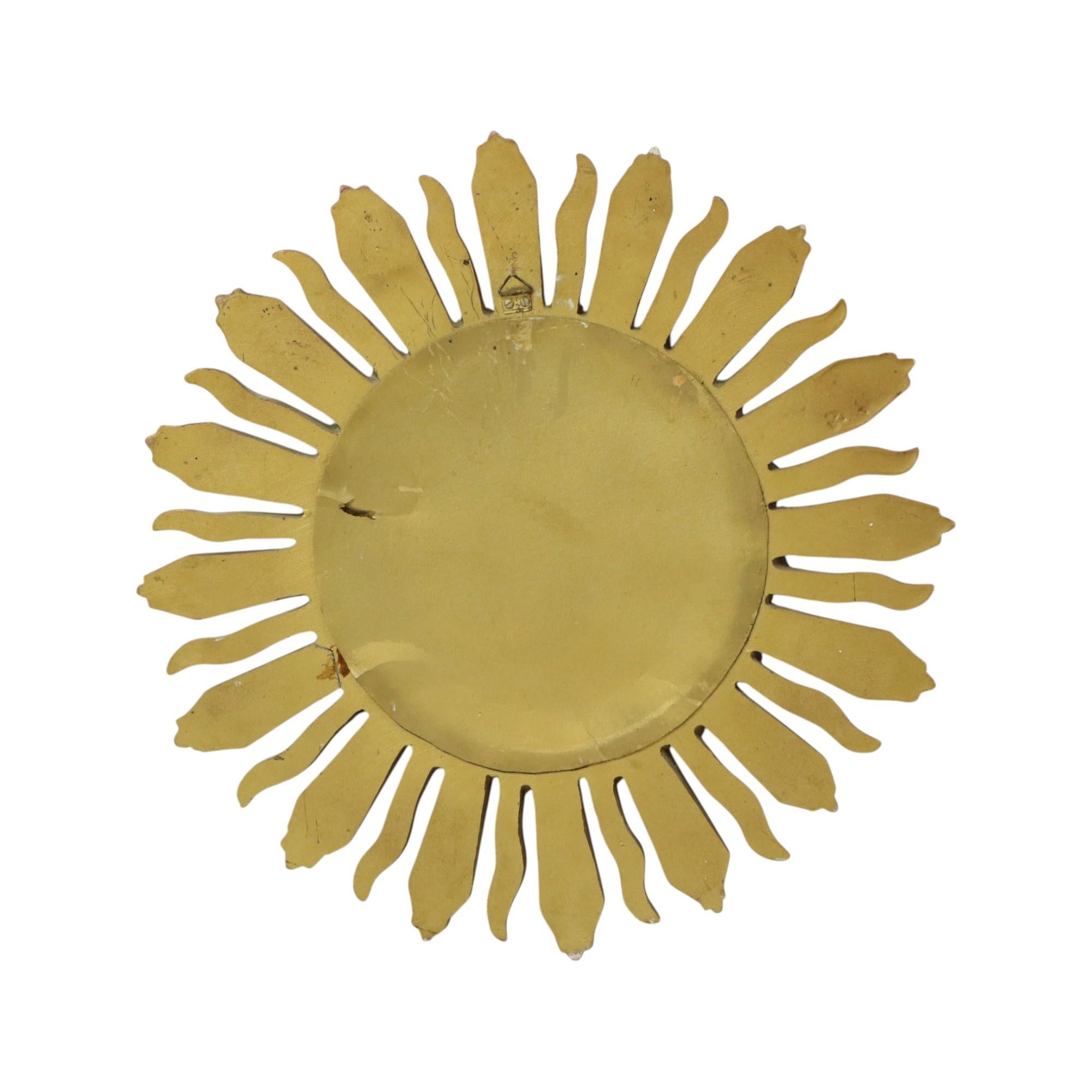 Specchio solare vintage Sunburst Specchio convesso in resina dorata 48cm in vendita 7
