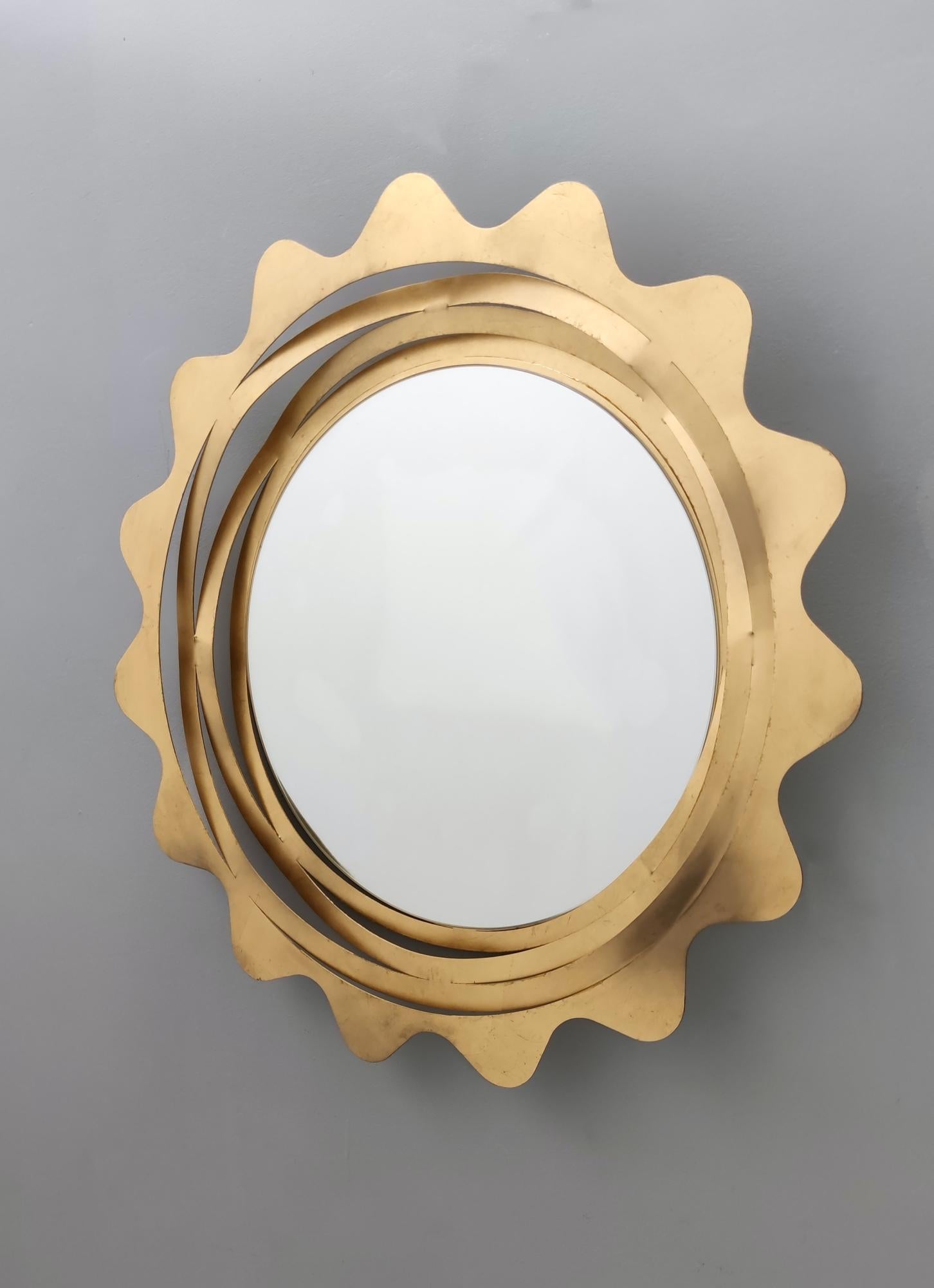 Italian Vintage Sun Shaped Gold Varnished Iron Wall Mirror, Italy 1980s