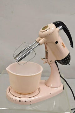 Vintage Sunbeam Mixmaster Pink 10 Speed Electric Mixer With Glass Bowl