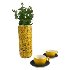 Vase jaune vif vintage d'Europe des années 1970