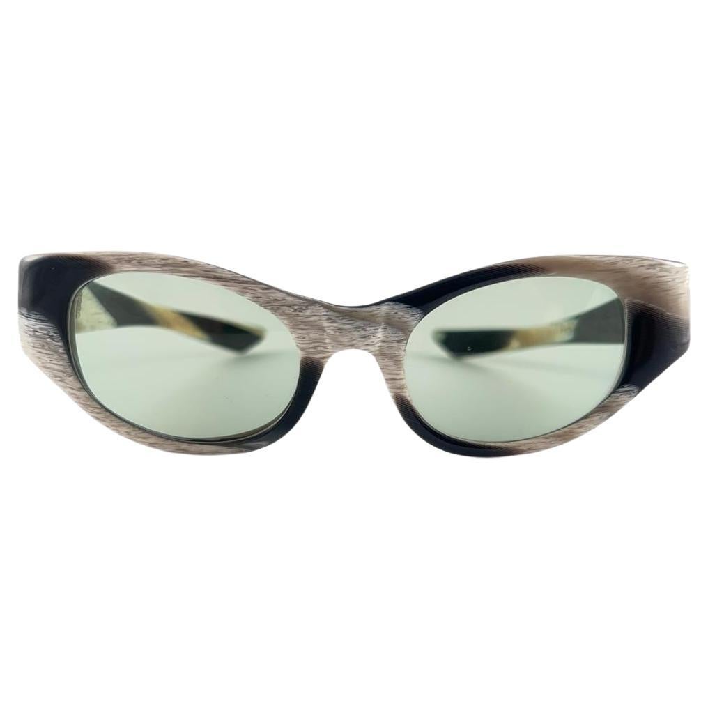 Vintage Suntimer Victory Cat Eye Made in France 1960 Sunglasses  For Sale