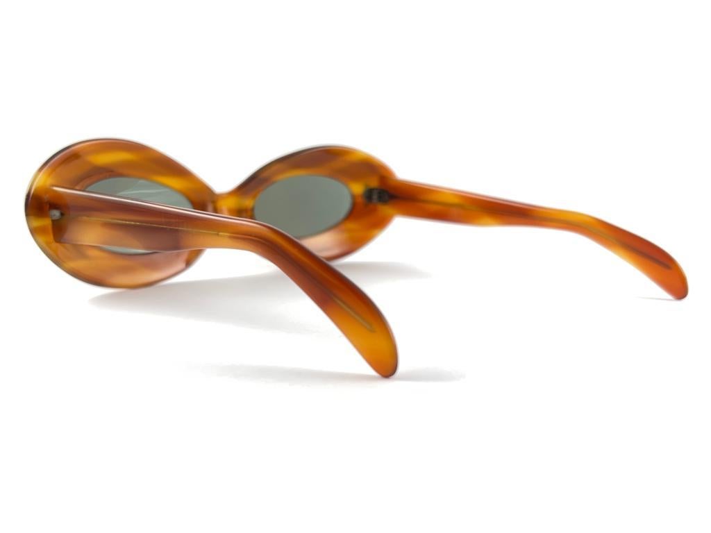 Vintage Suntimer Victory Orange Oval Frame  1970'S Sunglasses France For Sale 4