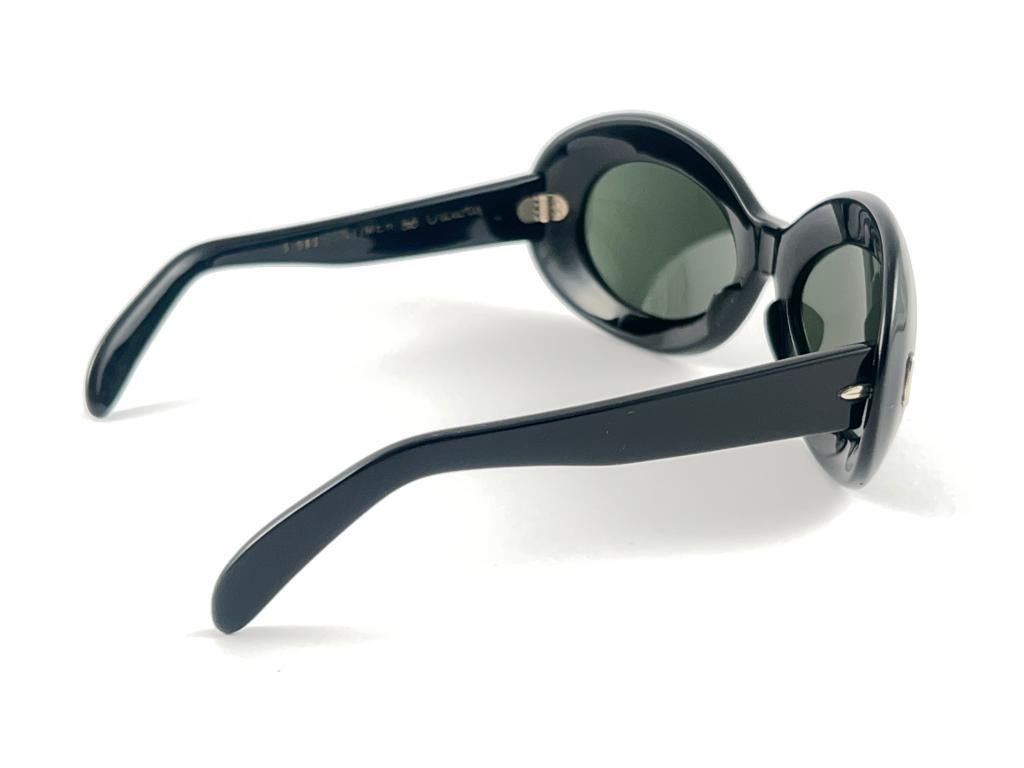 Vintage Suntimer Victory S 583 Black Made in France 1960 Sunglasses  For Sale 3