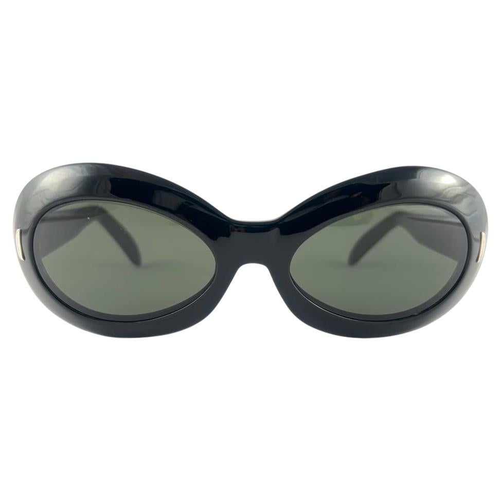 Vintage Suntimer Victory S 583 Black Made in France 1960 Sunglasses  For Sale