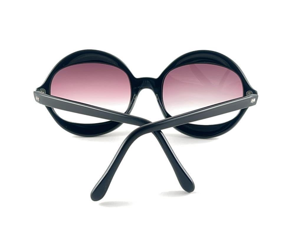 Vintage Suntimer Victory S 655 Black Made in France 1960's Sunglasses  For Sale 5