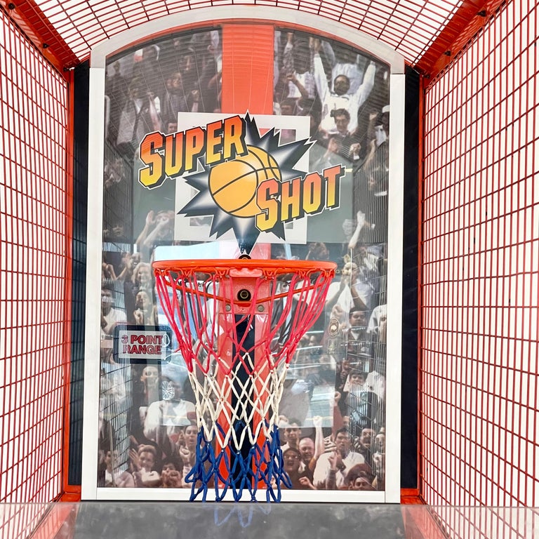 VINTAGE "SUPER SHOT" TOY BASKETBALL FLIP GAME CHUCK E. CHEESE  PRIZE? 10" TALL