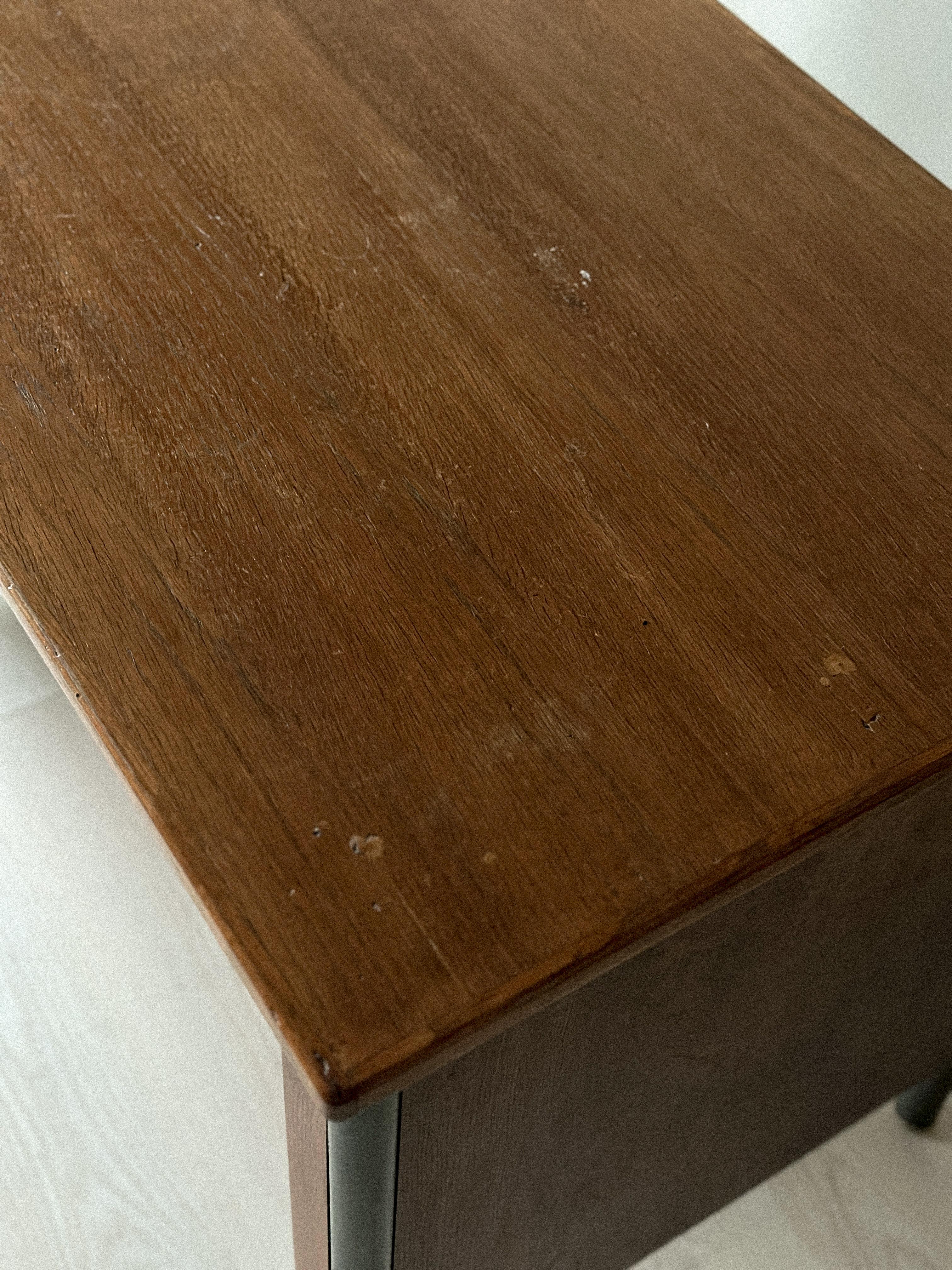 Vintage “Surveillant” desk attributed to Ateliers Jean Prouvé, France, c. 1960s For Sale 6